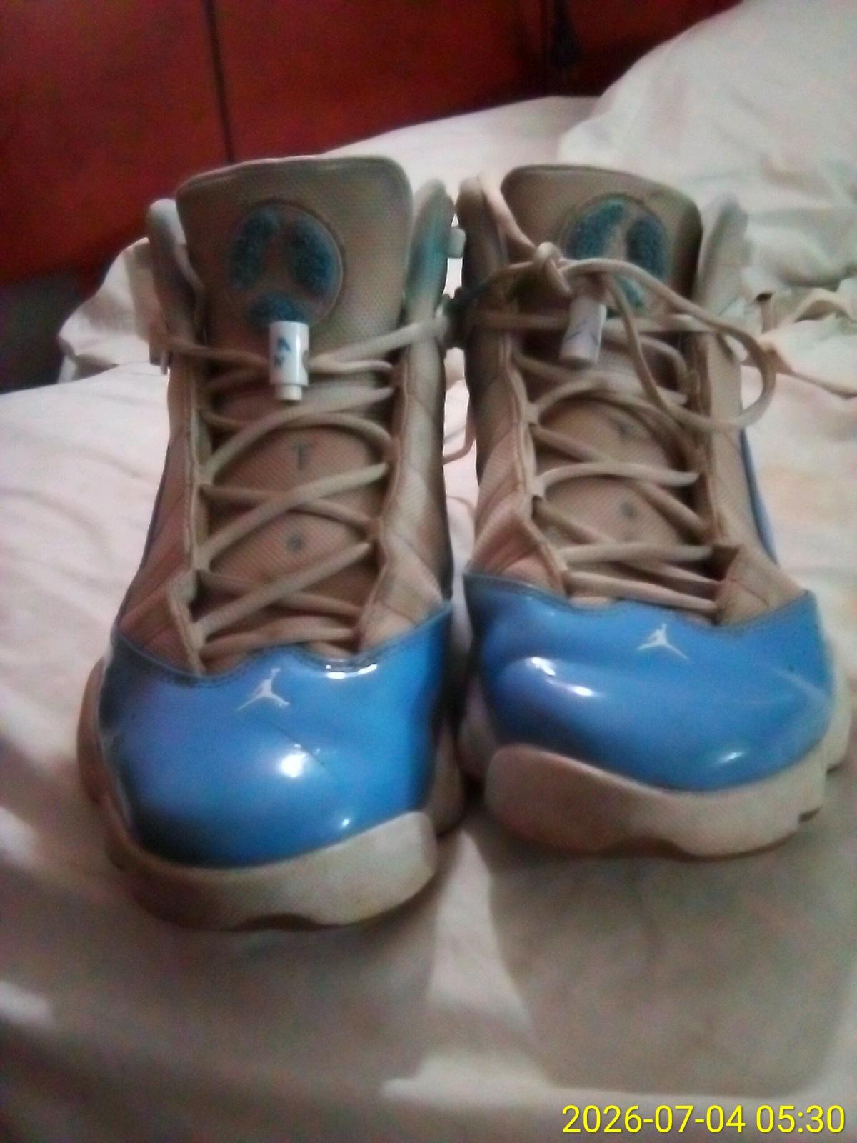 blue and white Jordan 11s mens size 10 - Aiken, South Carolina - FleaMarketBay