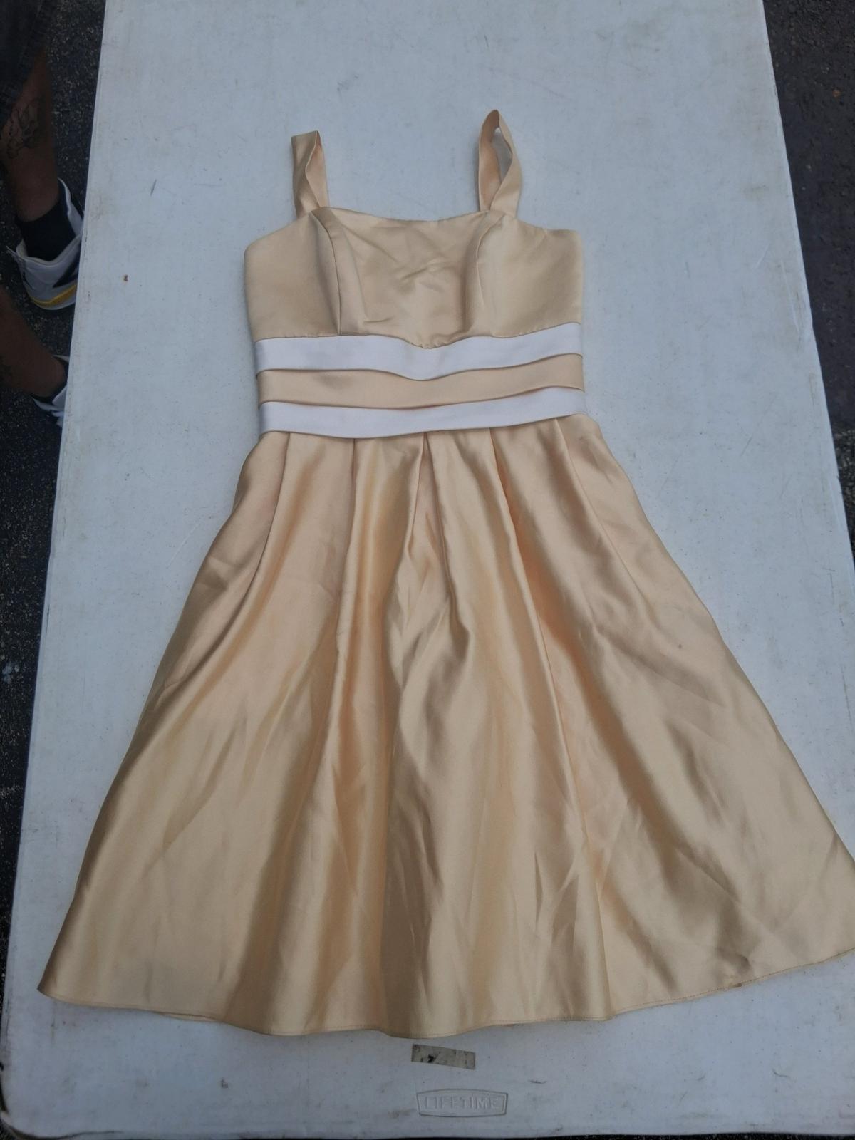 prom bridesmaid flower girl dresses - North Versailles, Pennsylvania - FleaMarketBay