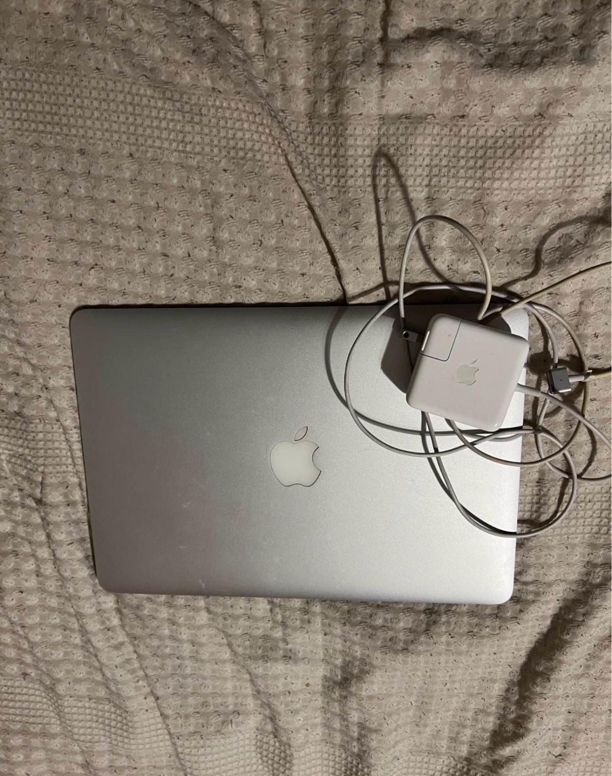 Apple laptop - Austin, Texas - FleaMarketBay