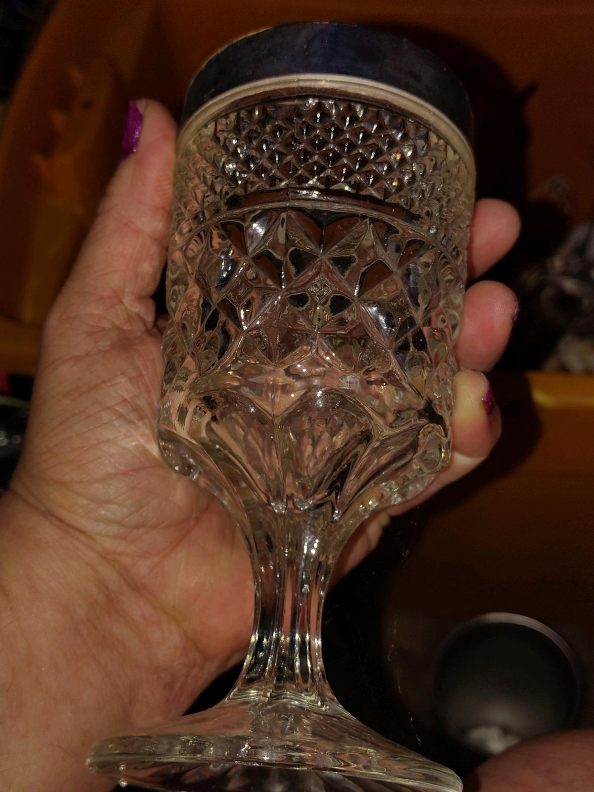 4 tall and 4 short sive trim glasses wear - Altamonte Springs, Florida - FleaMarketBay