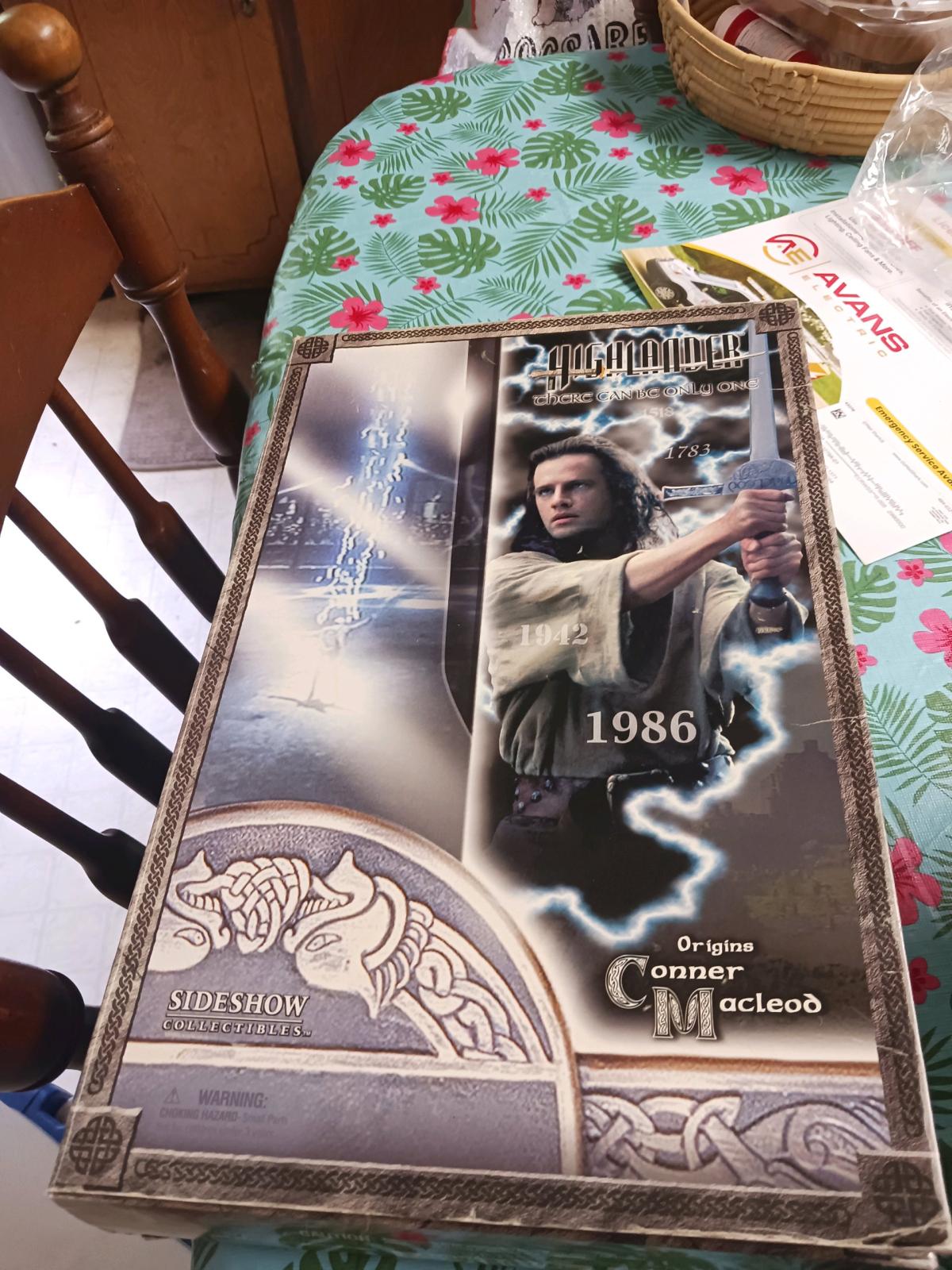 Sideshow Collectibles Duncan And Connor MacLeod - Vinemont, Alabama - FleaMarketBay