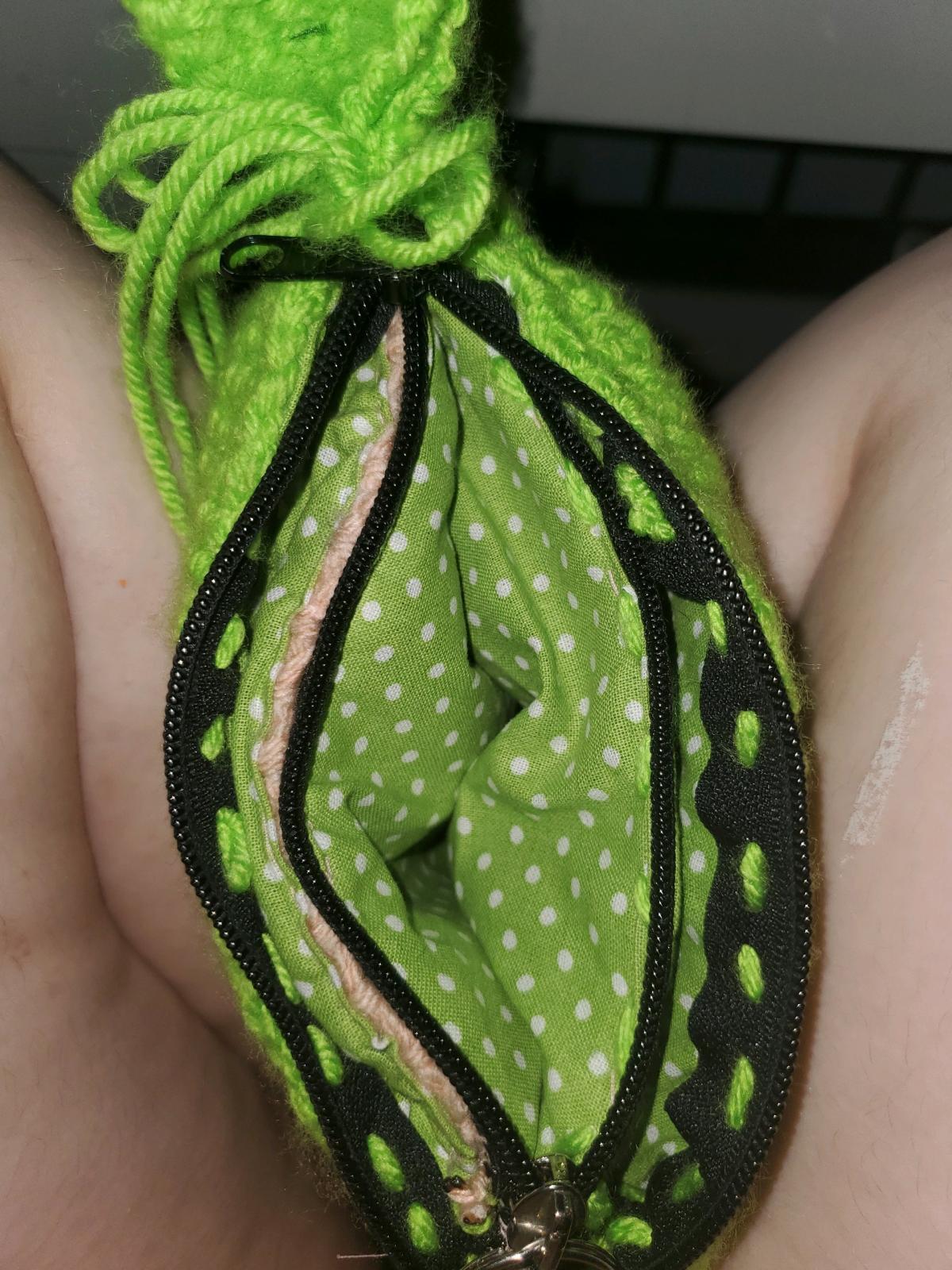 Green handmade clutch - Oklahoma City, Oklahoma - FleaMarketBay