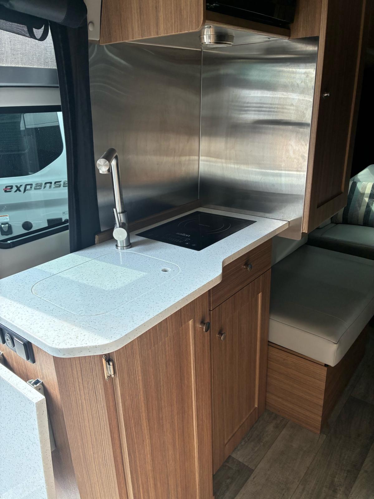 2024 Roadtrek Zion Slumber - Dover, Florida - FleaMarketBay