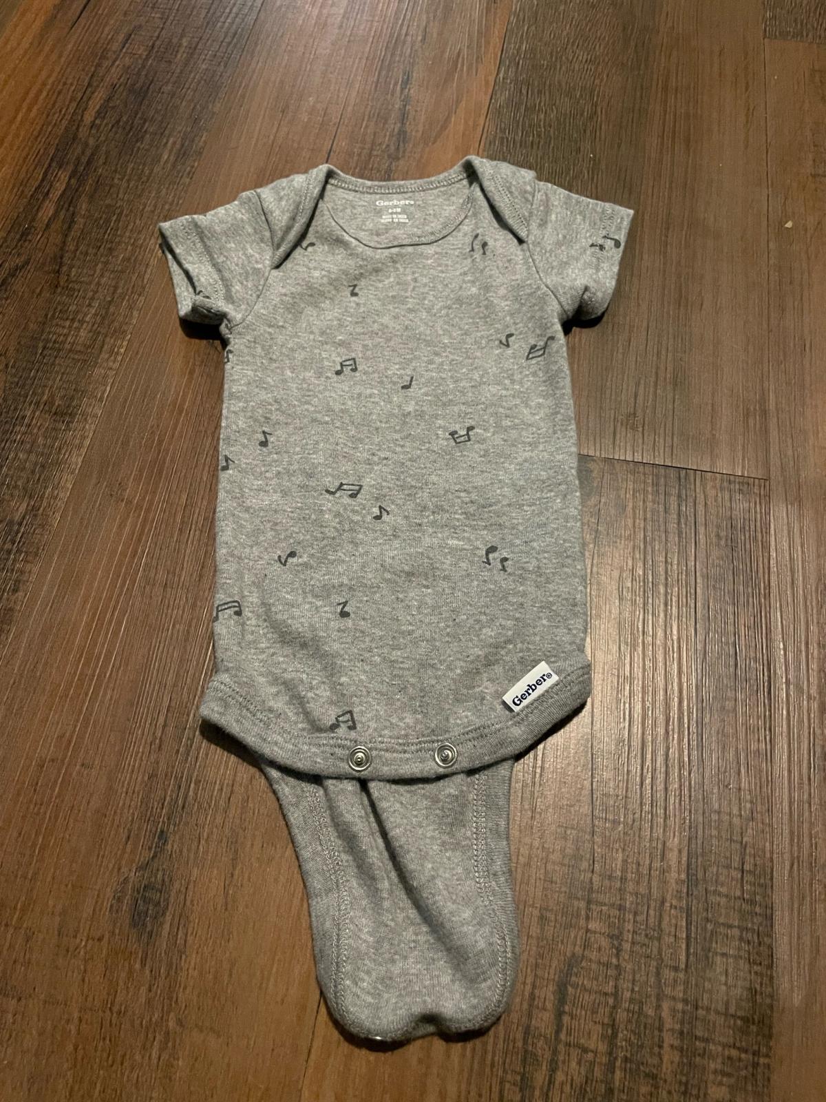 ten baby onesies 0 to 3 months - Andrews, North Carolina - FleaMarketBay