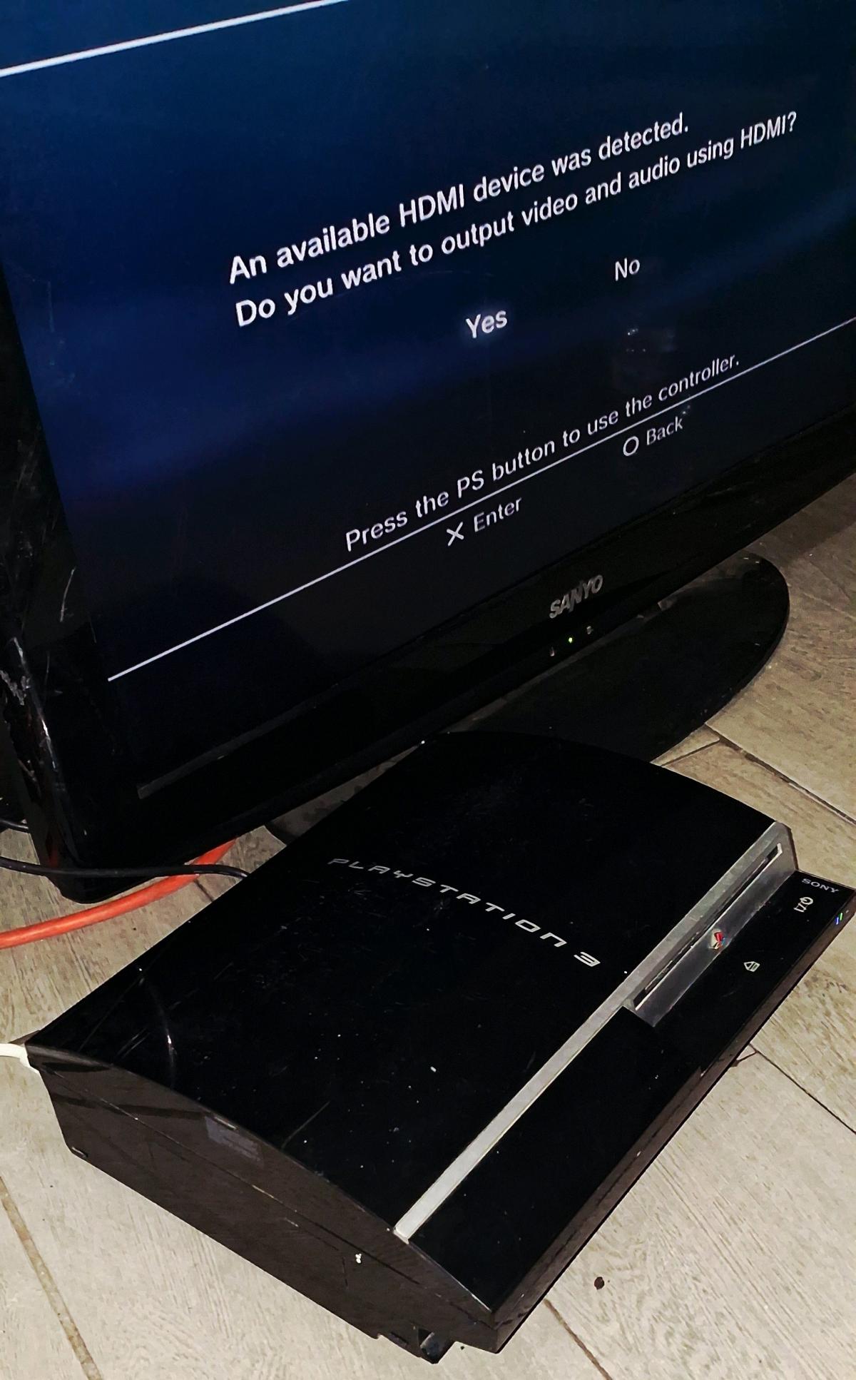 Sony PlayStation 3 PS3 Fat 80GB CECHK01 Console w Powerhdmi - Fort Worth, Texas - FleaMarketBay