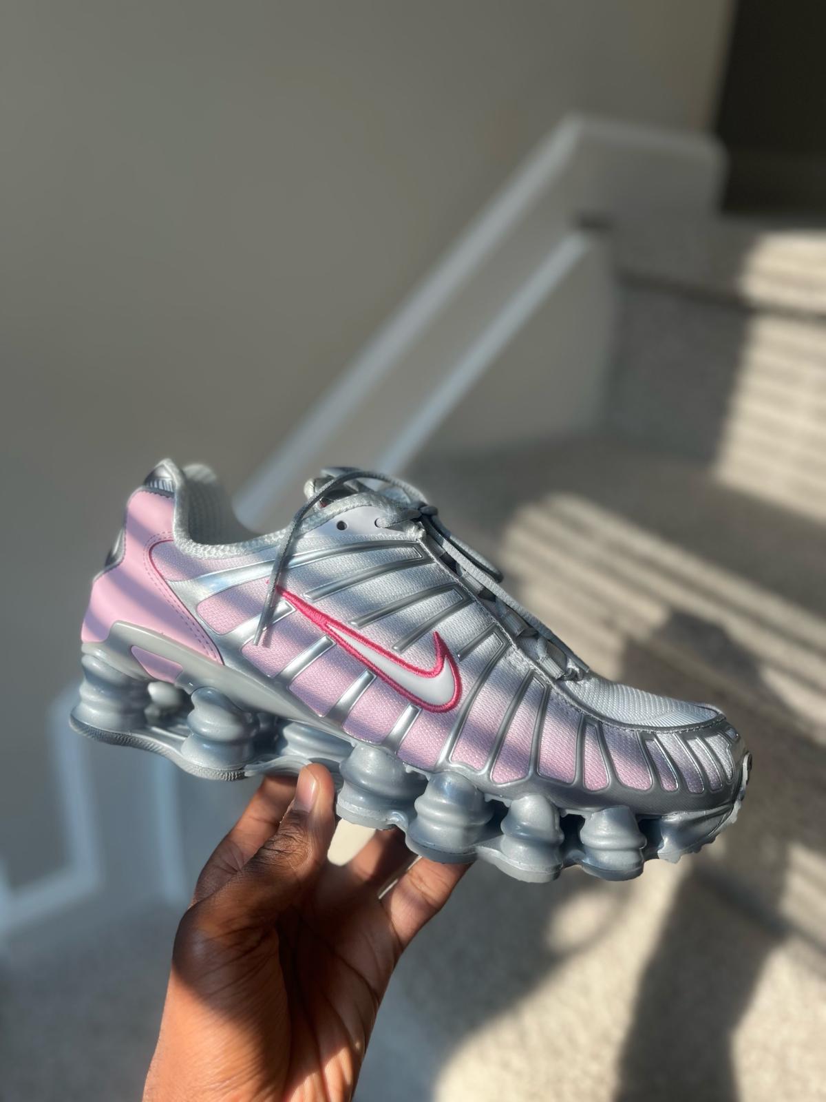 size 9 men nike shox tl pink foam women 105 - Rochester, New York - FleaMarketBay