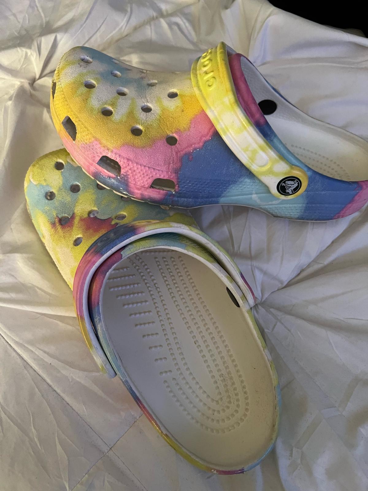 Rainbow crocs size 8 great condition - Lynn, Massachusetts - FleaMarketBay