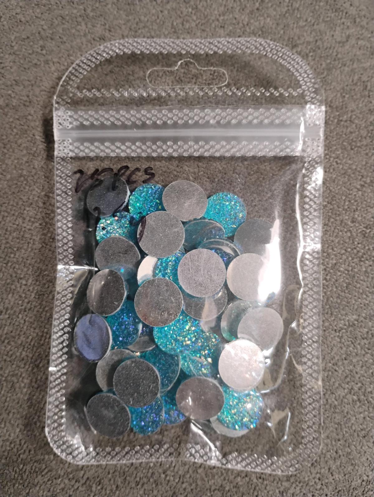 Badge reel button covers - Toledo, Ohio - FleaMarketBay