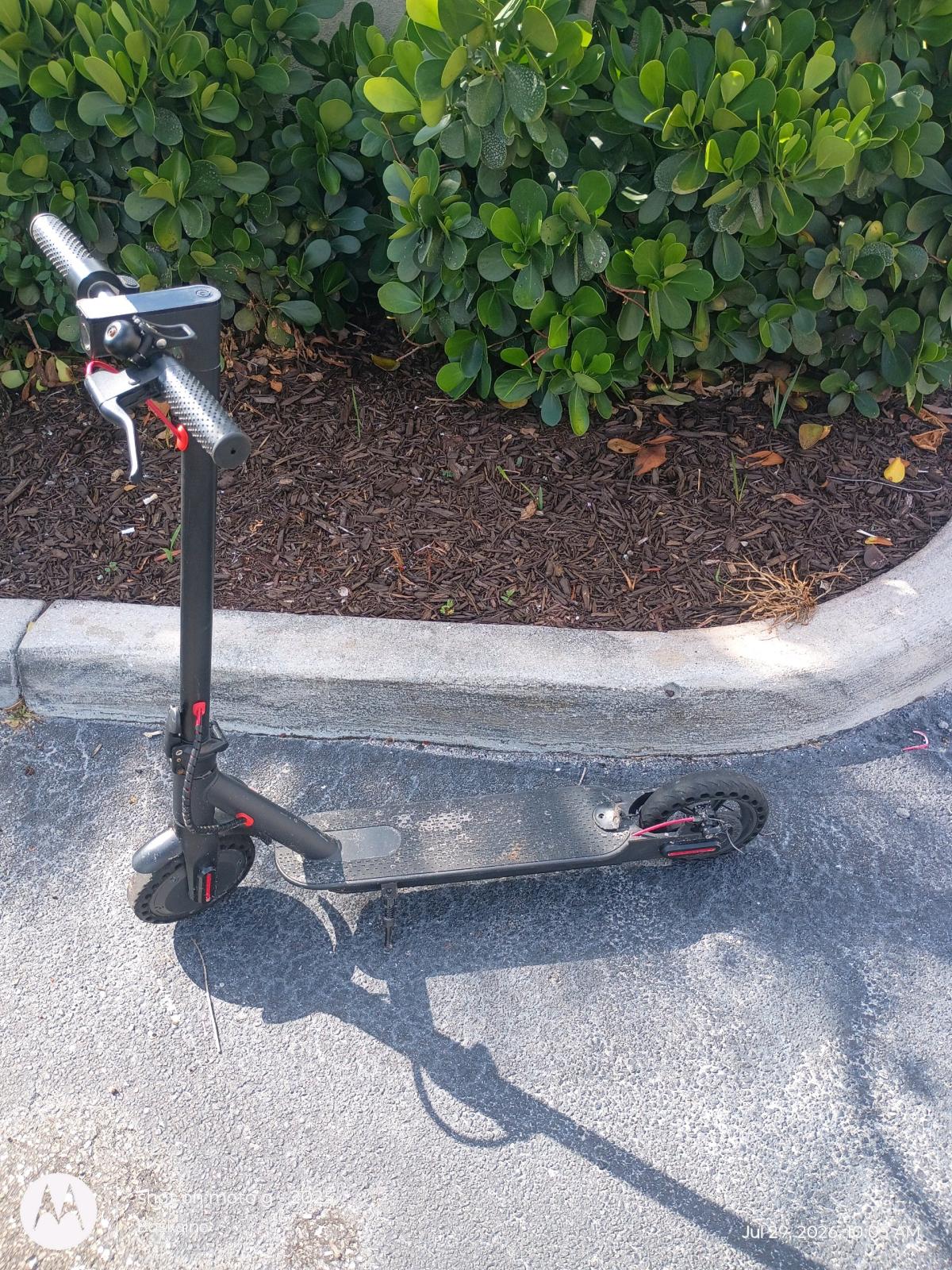 Joyhis JS Android Electric Scooter W Charger - Stuart, Florida - FleaMarketBay