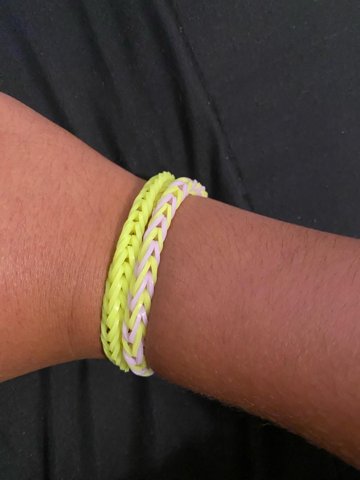a two pair bracelet - Santaquin, Utah - FleaMarketBay