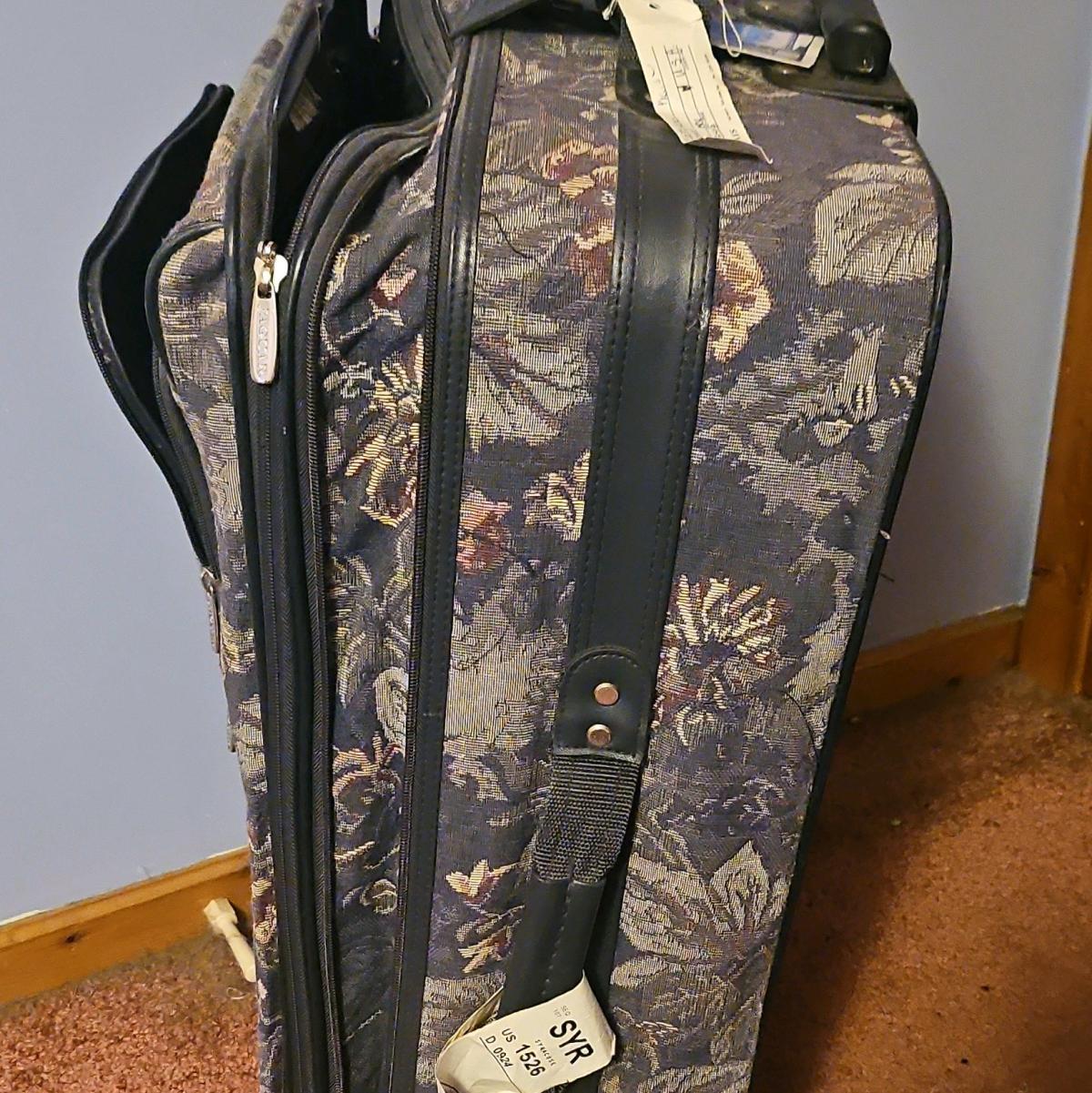 Jaguar luggage bag - Cortland, New York - FleaMarketBay