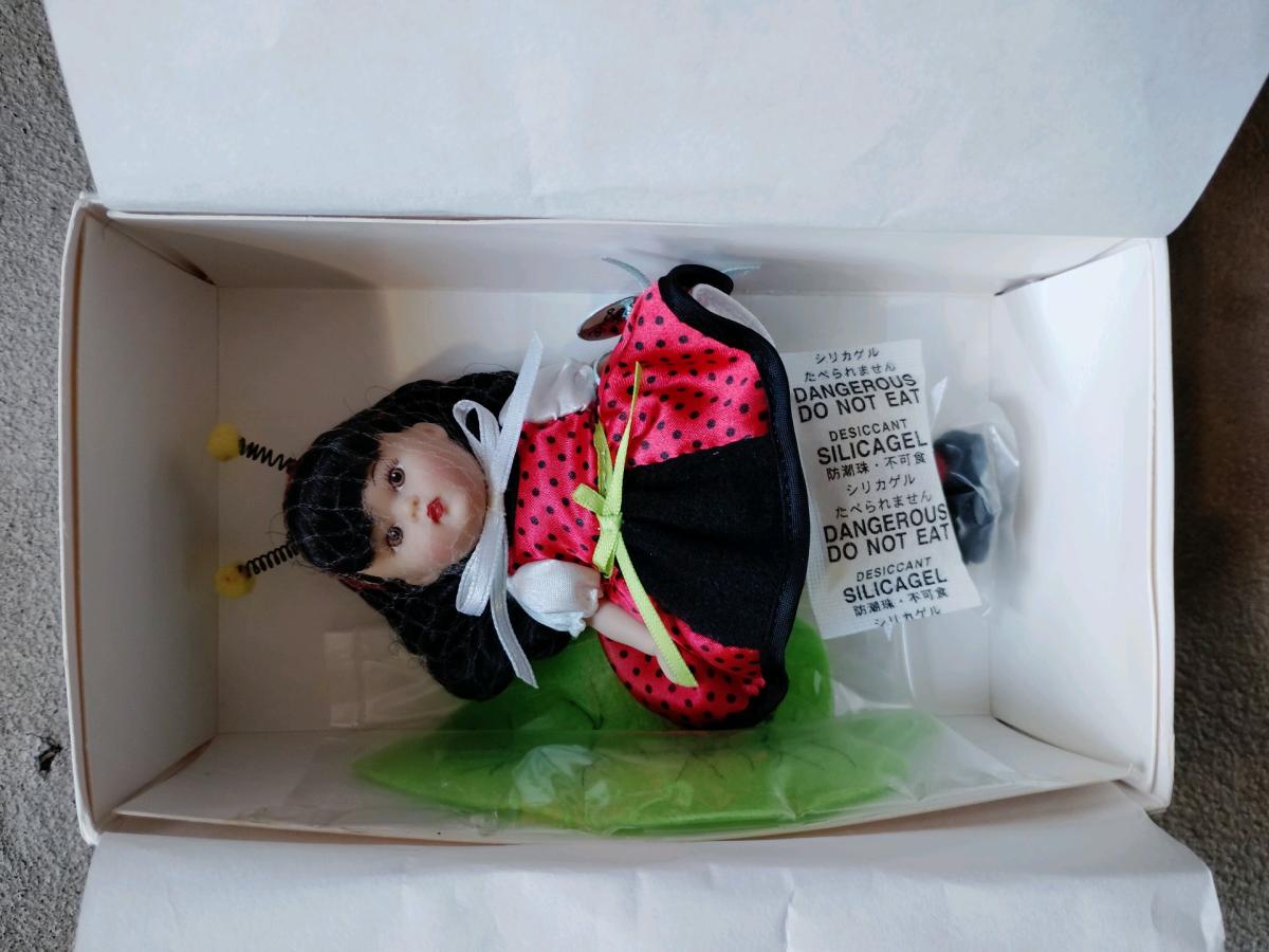 Collector Dolls - Everett, Washington - FleaMarketBay