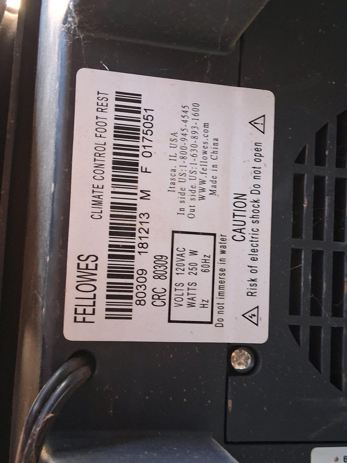 Fellowes Climate Control Footrest - Ardmore, Oklahoma - FleaMarketBay