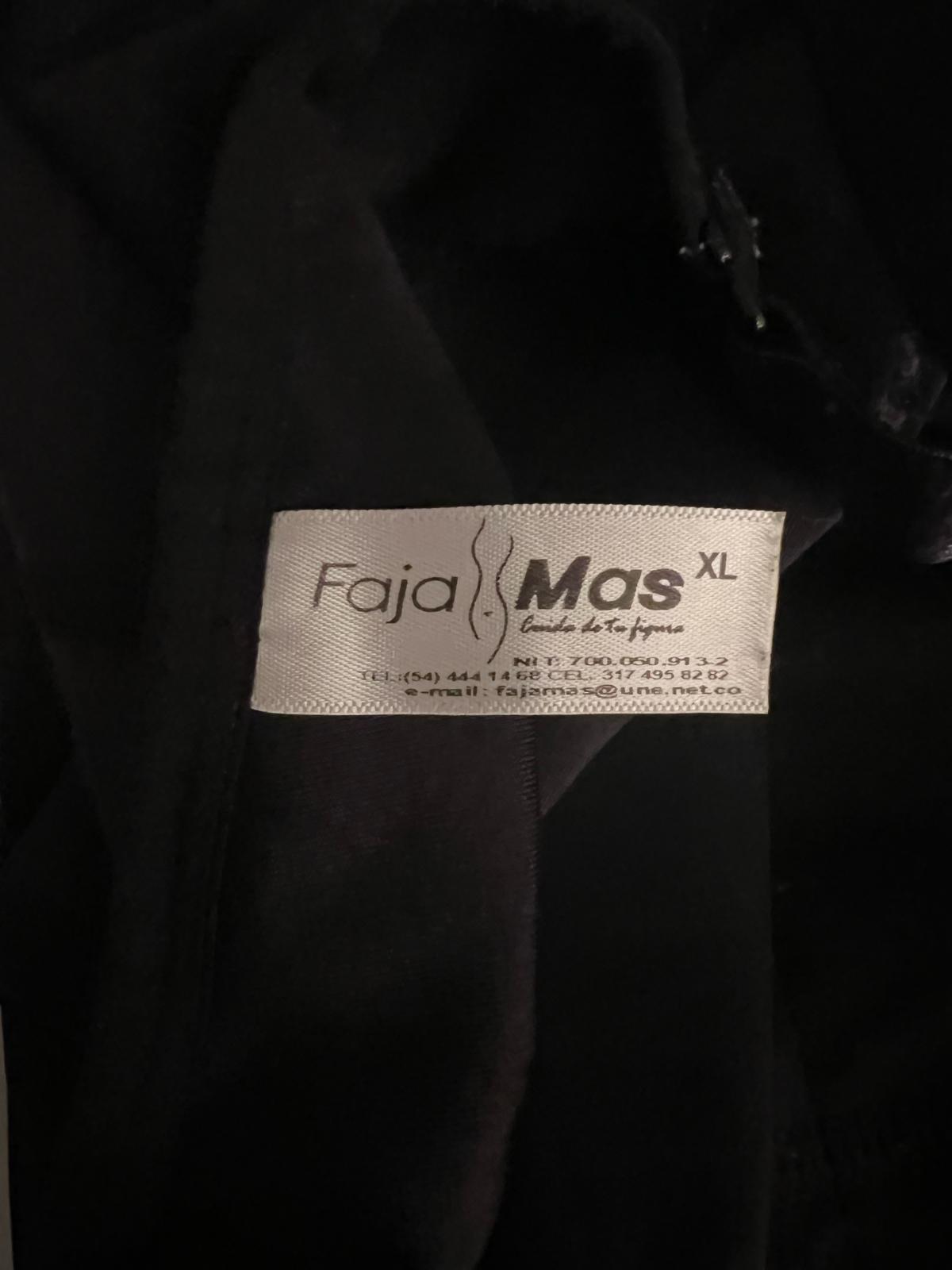 womens black fajas great condition size xlg - Lynn, Massachusetts - FleaMarketBay