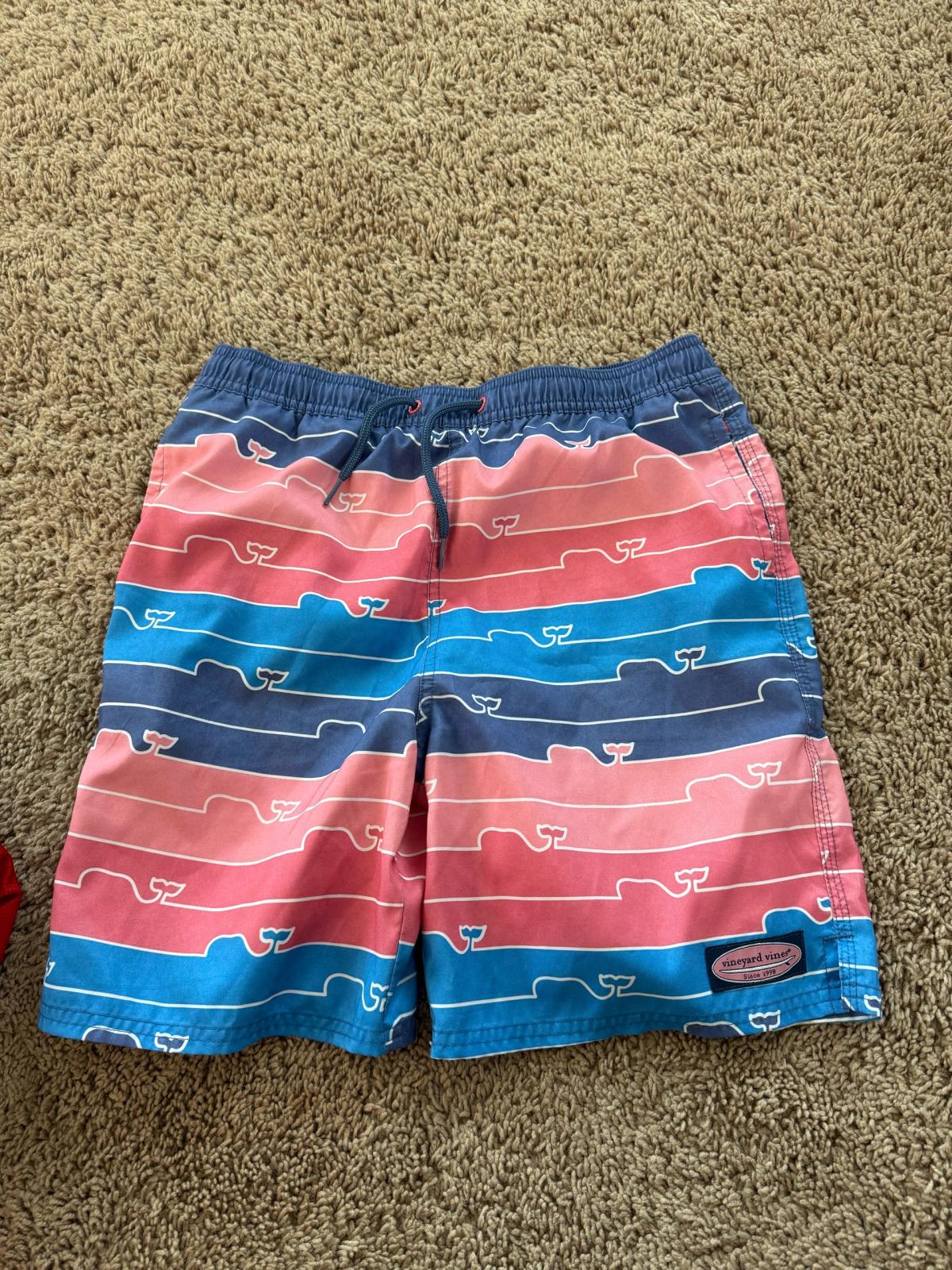 mixed lot of mens shorts - Roxboro, North Carolina - FleaMarketBay