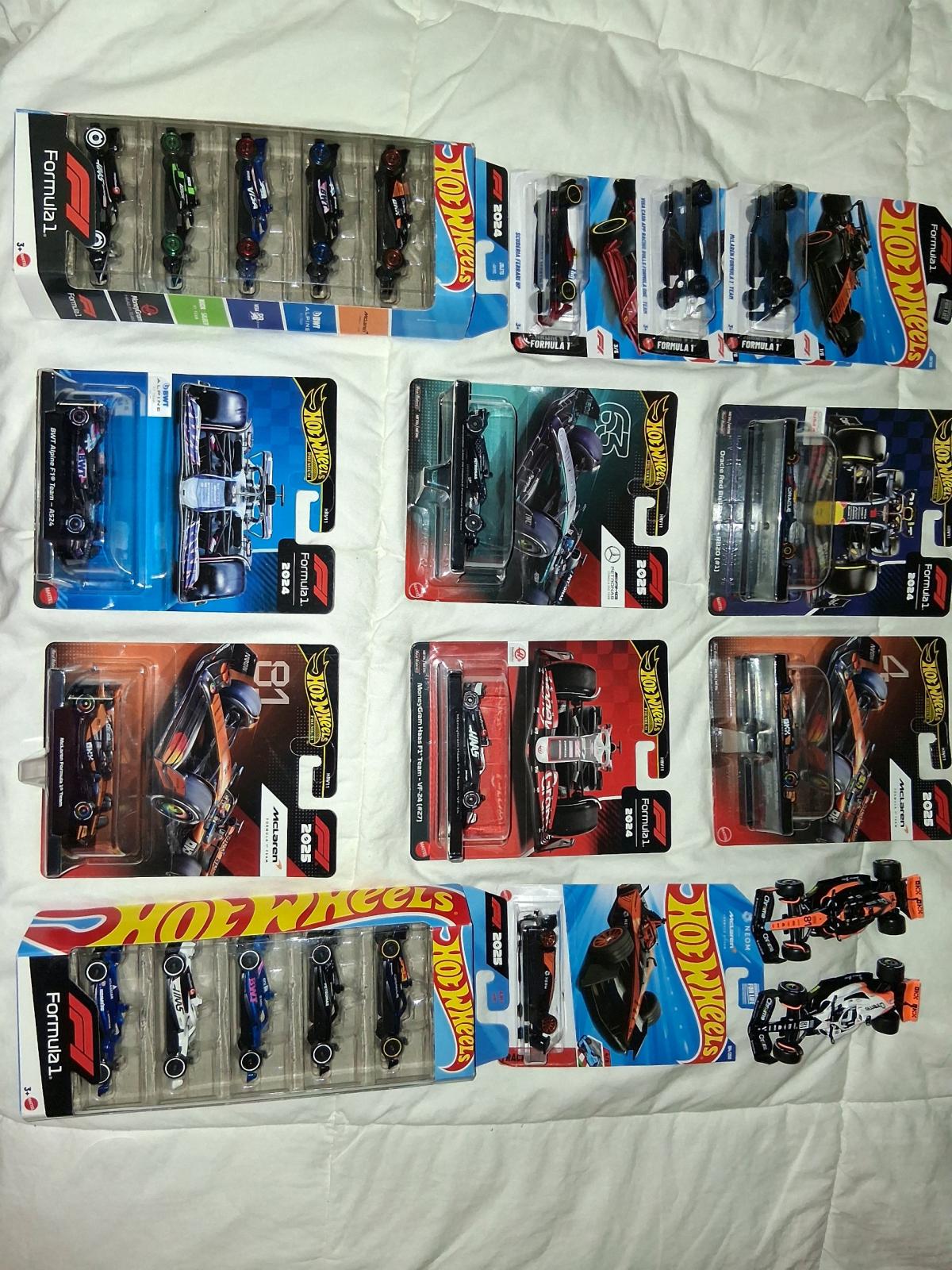 F1 hot wheels collection - Appleton, Wisconsin - FleaMarketBay
