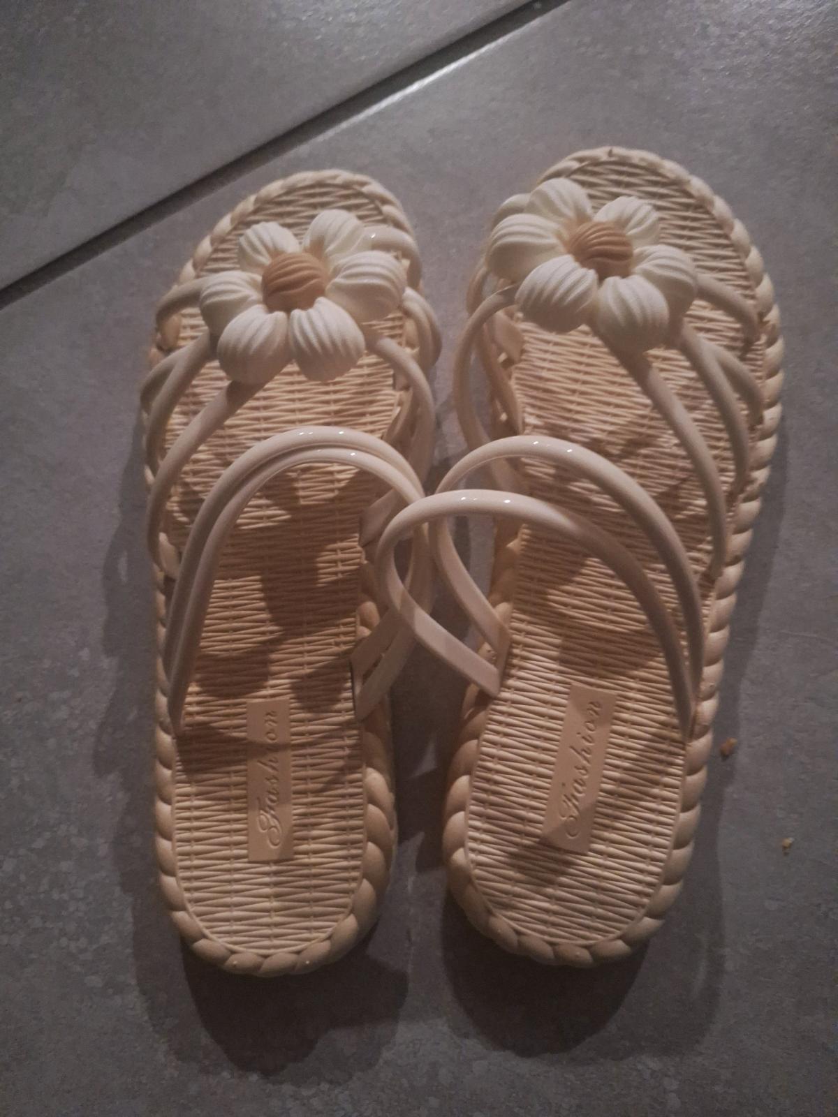 women fashion sandals for beach - Altamonte Springs, Florida - FleaMarketBay