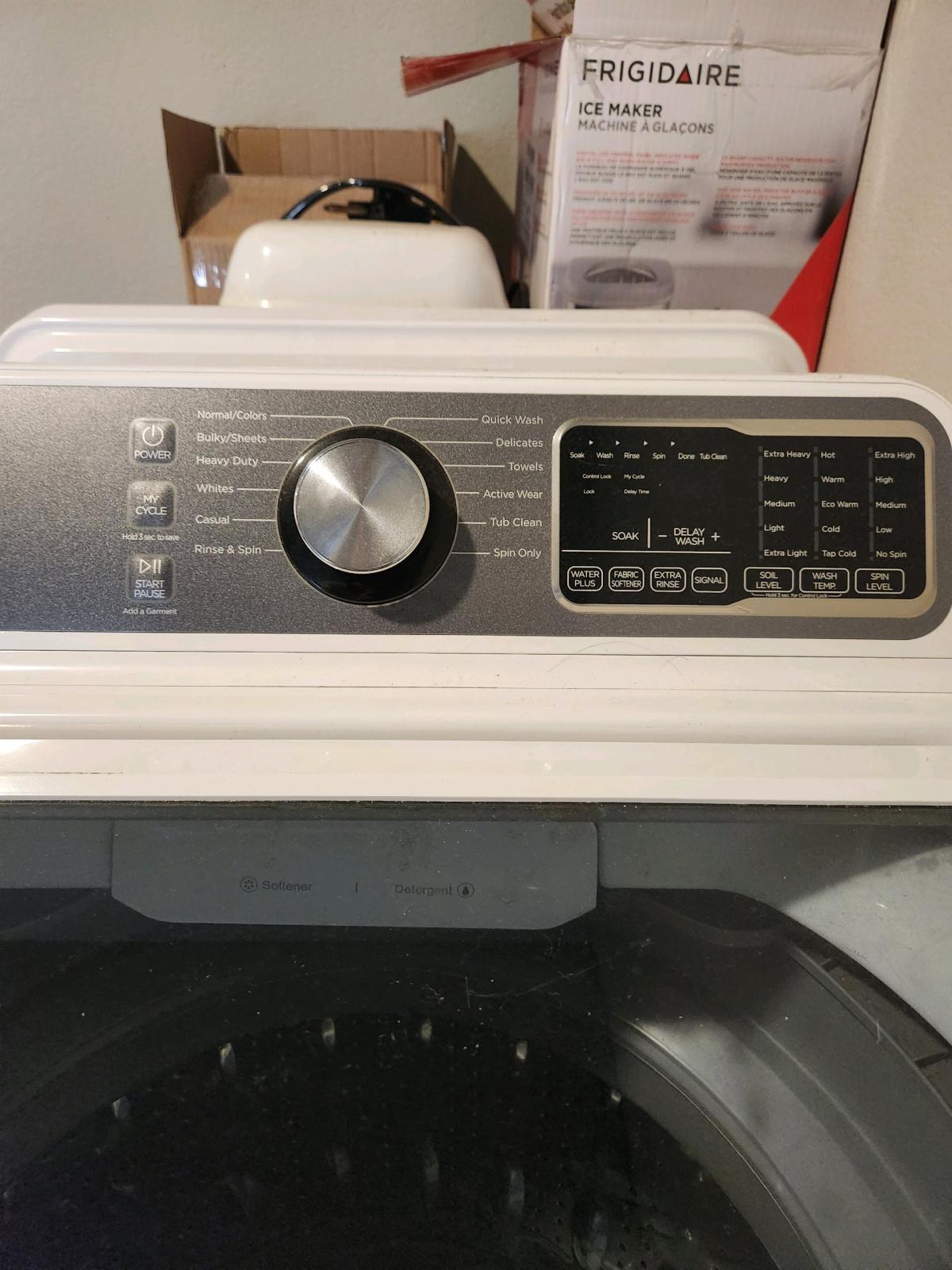 Midea fullsize washer and dryer set - Glendale, Arizona - FleaMarketBay