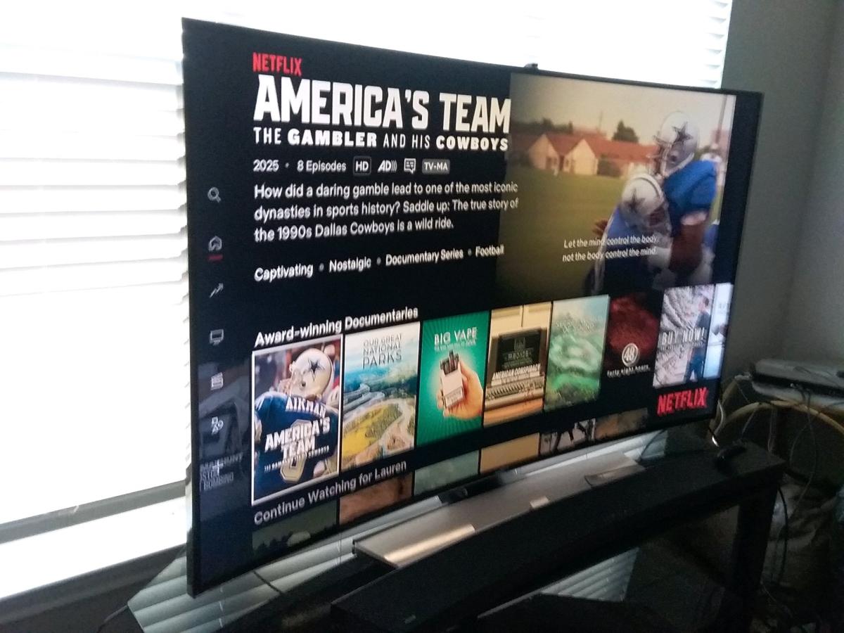 Samsung 65 Curved 4K UHD Smart TV 9000 Series Flagship Model - Dallas, Texas - FleaMarketBay