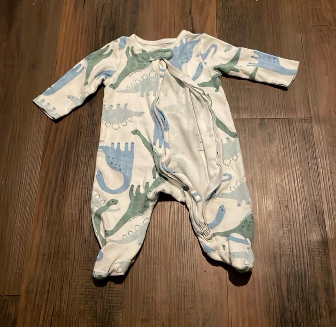 ten baby sleepers 0 to 3 months - Andrews, North Carolina - FleaMarketBay
