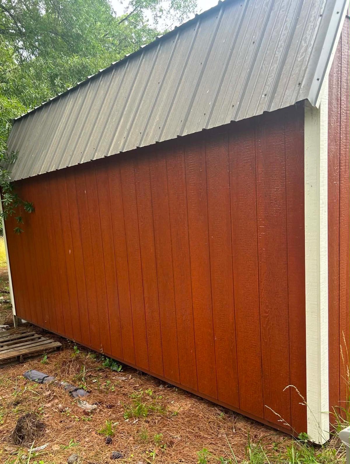 wooded storage shed - Winnsboro, South Carolina - FleaMarketBay