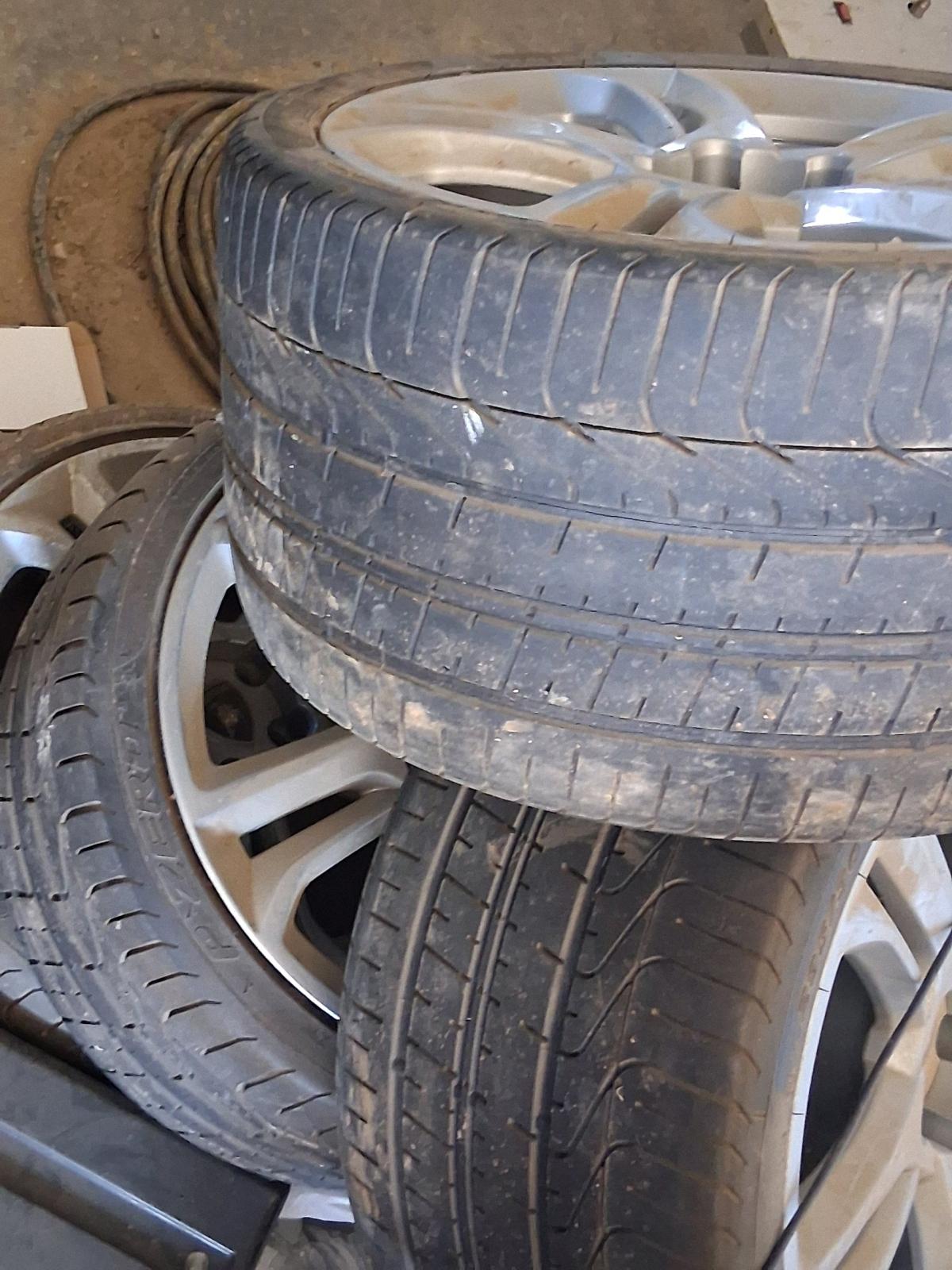 Lamborghini Gallardo Apollo Tires - Ardmore, Oklahoma - FleaMarketBay
