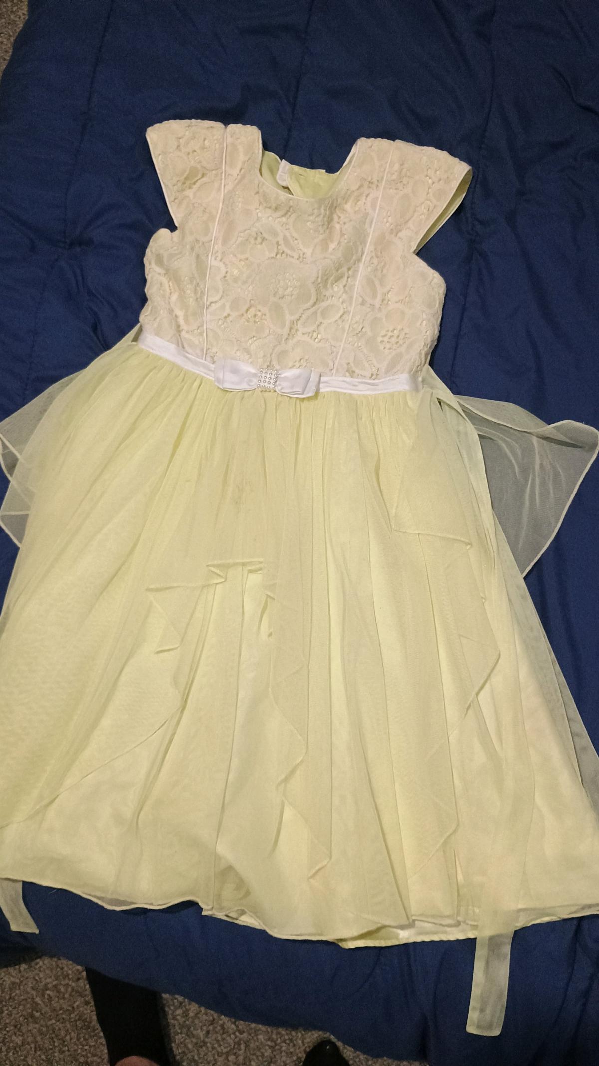 Various Girls Dresses - Dearborn Heights, Michigan - FleaMarketBay