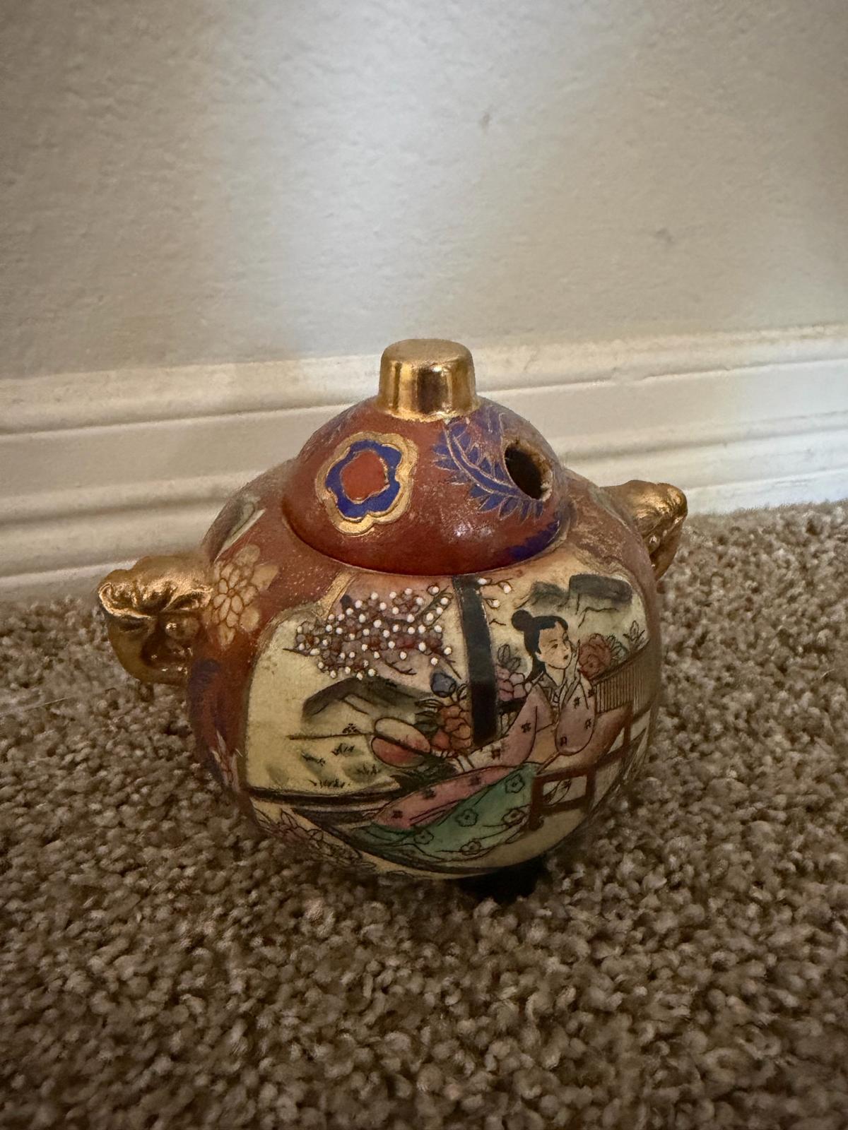 vintage base  collectibles and paintings - Lees Summit, Missouri - FleaMarketBay
