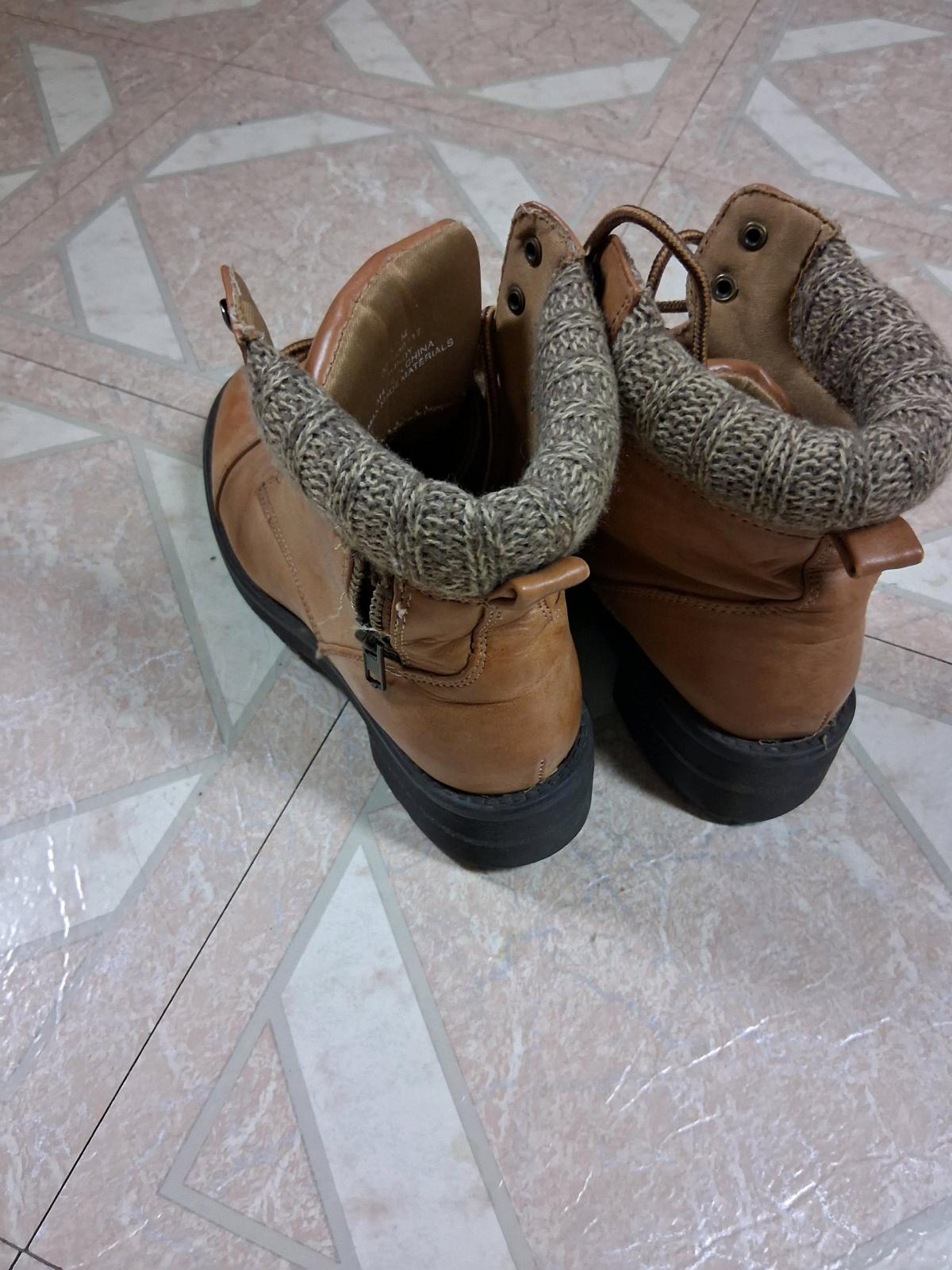 5 and a half MIA Windy Tan Ankle Boots - Monongahela, Pennsylvania - FleaMarketBay