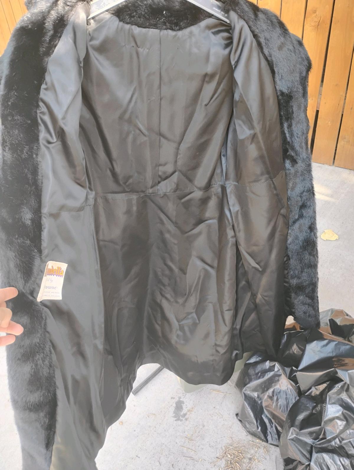 Vintage Grandella by Sportowne Faux Fur Coat and hat - Colorado Springs, Colorado - FleaMarketBay