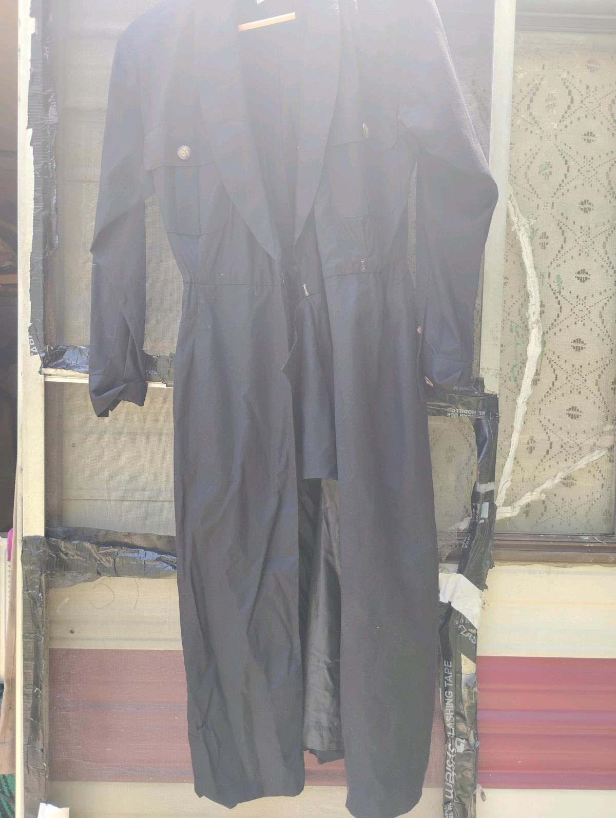 A Liz Claborn Black TrenchCoat - Swansea, South Carolina - FleaMarketBay