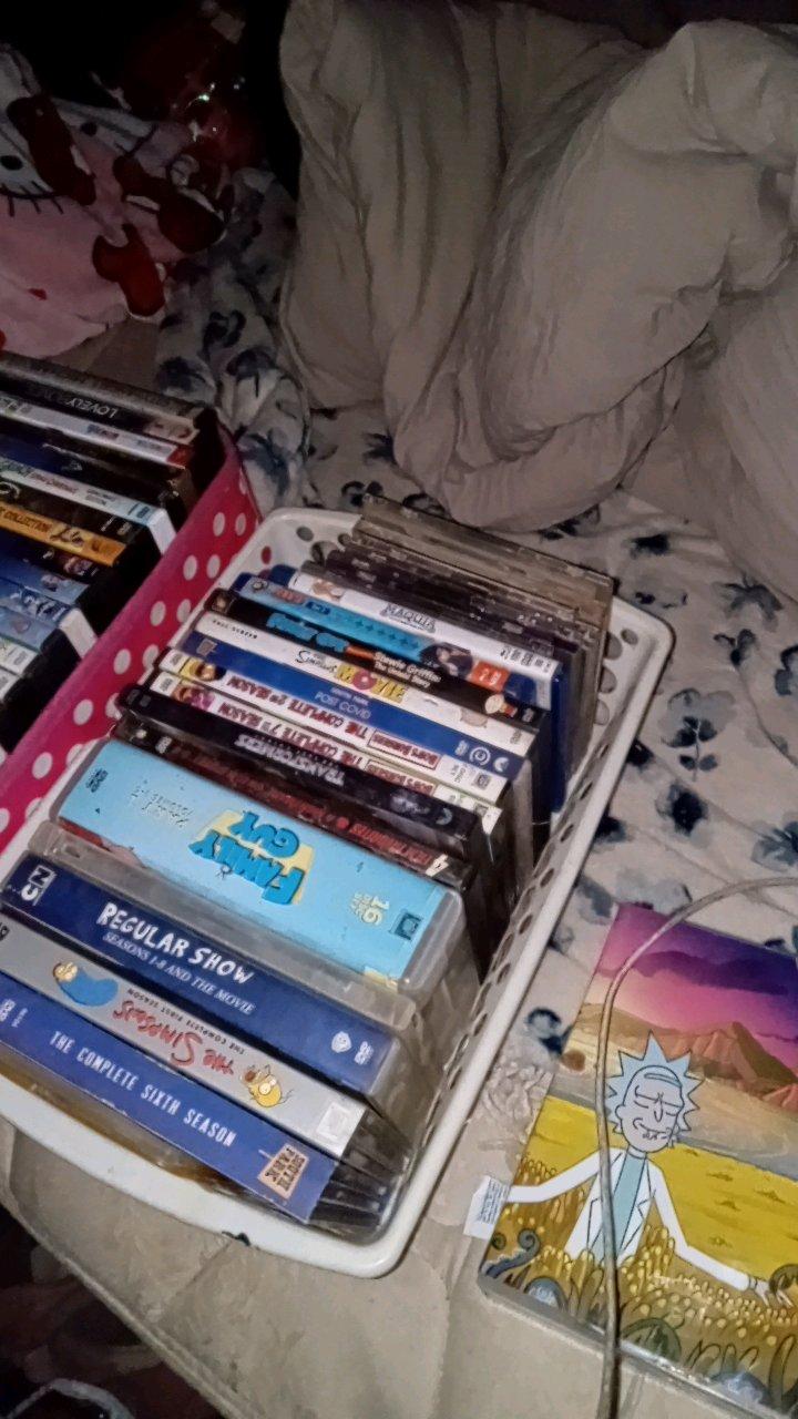 collection of movies - Franklinton, North Carolina - FleaMarketBay