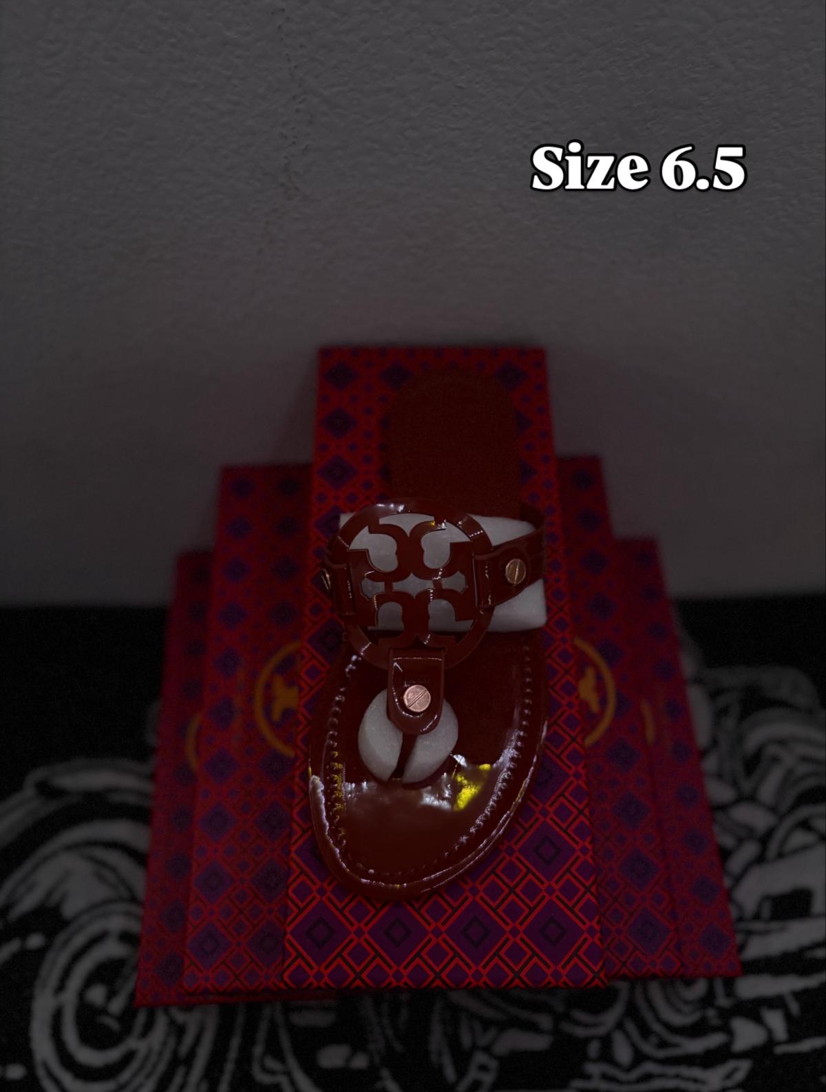 Tory Burch tan gloss Womens Slip On sandals Fla 6 and a half - Las Vegas, Nevada - FleaMarketBay