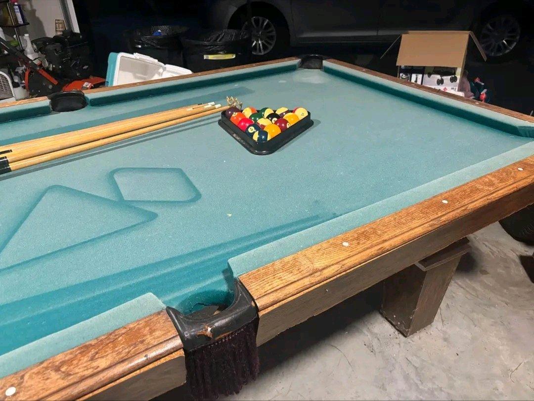 Olhausen Pool Table 8ft X 4ft - Augusta, Georgia - FleaMarketBay