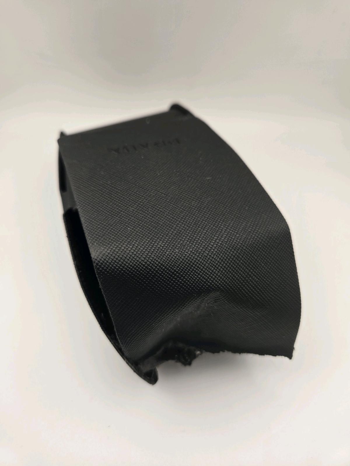 Prada Sunglasses SPR17WS with damaged box and case - Moosup, Connecticut - FleaMarketBay
