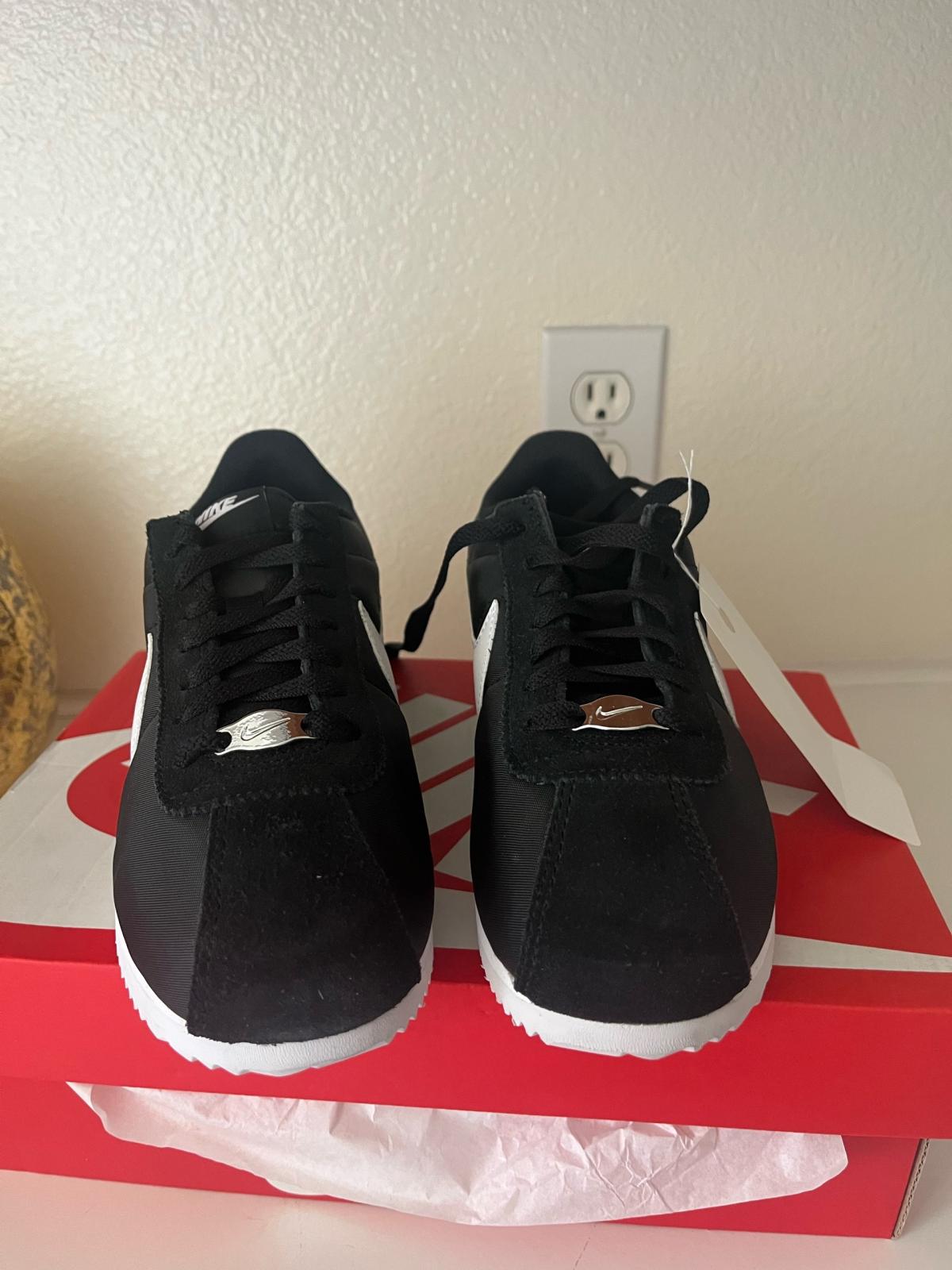 Black and White Nike Cortez - Chula Vista, California - FleaMarketBay