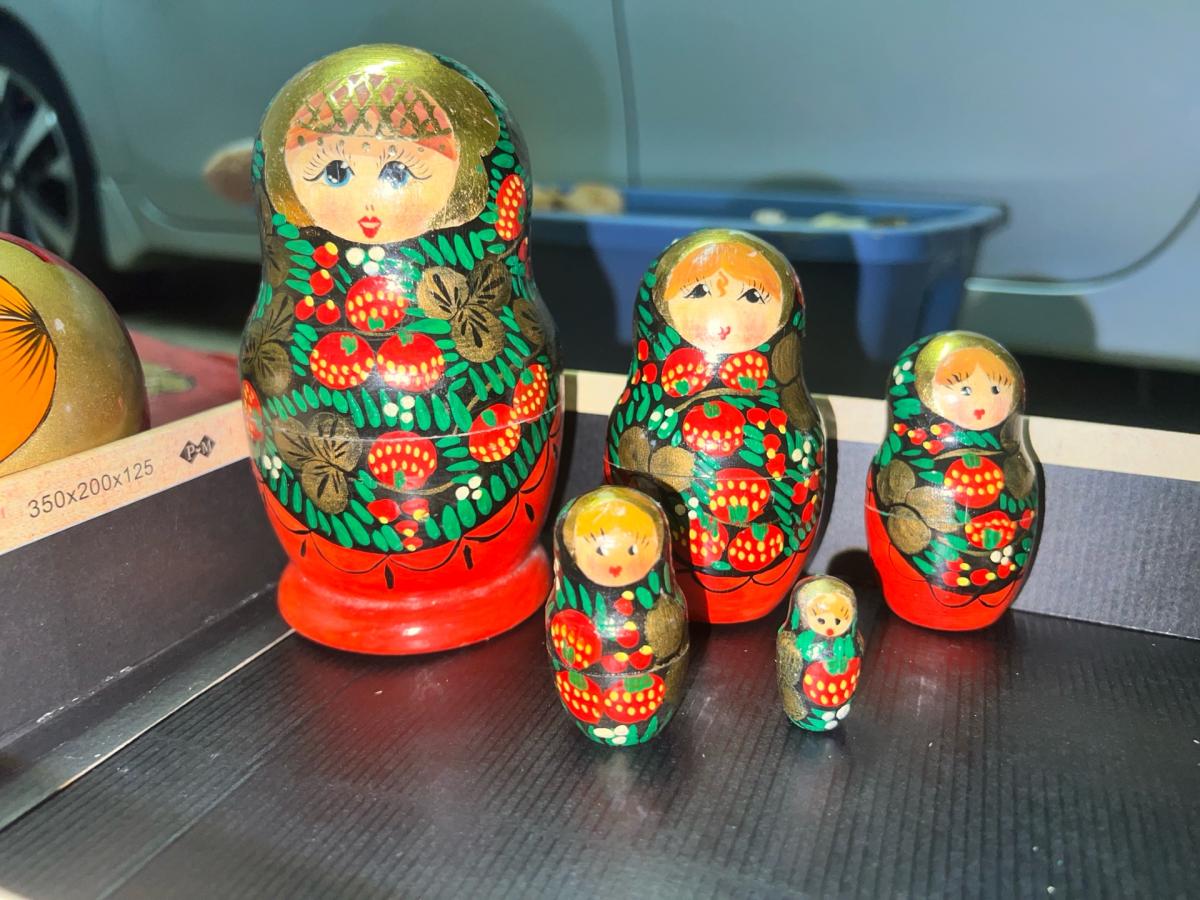 Vintage Russian Hand Painted Matryoshka Nesting Dolls  5 Pie - Bald Knob, Arkansas - FleaMarketBay