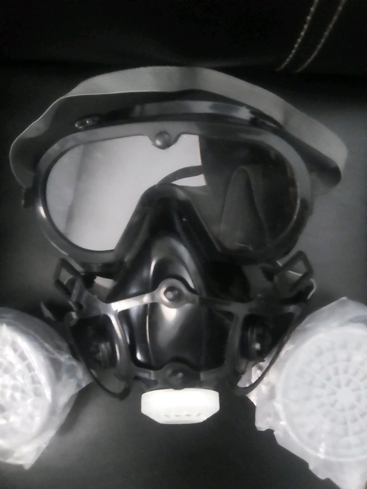 Gas Mask - Homestead, Florida - FleaMarketBay