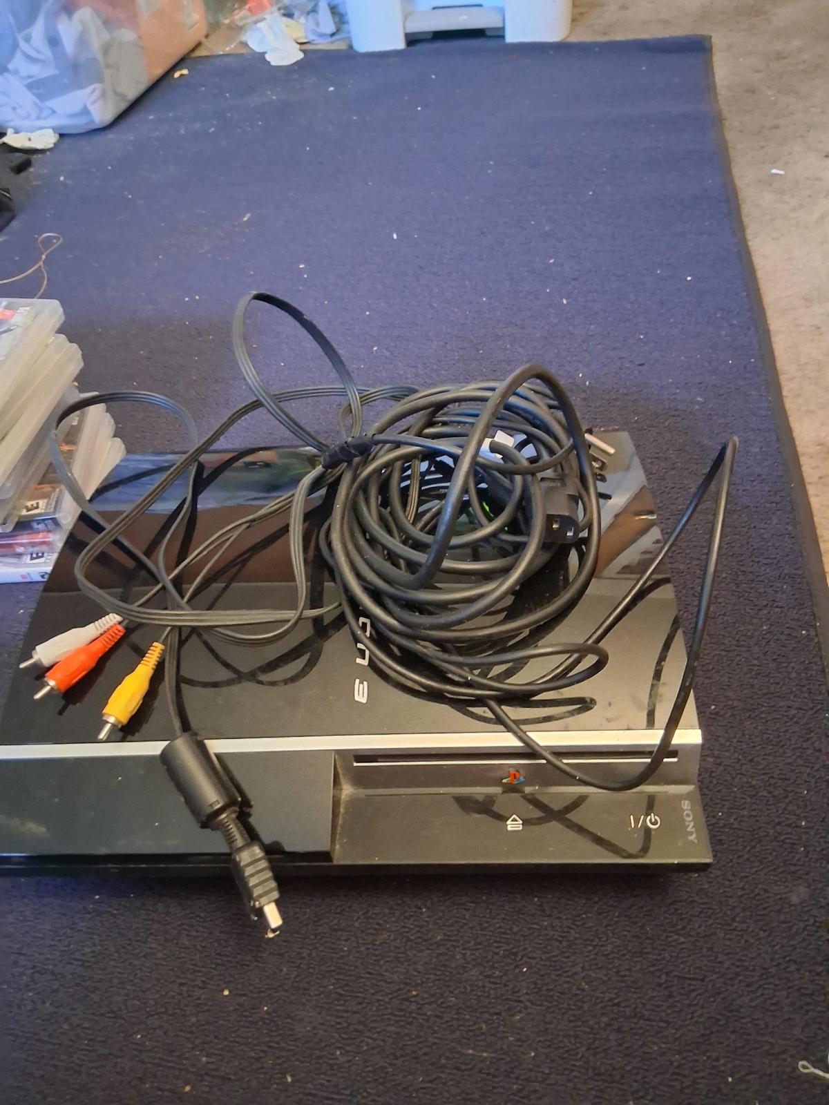 ps 3 great condition it works awesome it comes with 5 games - Alameda, California - FleaMarketBay
