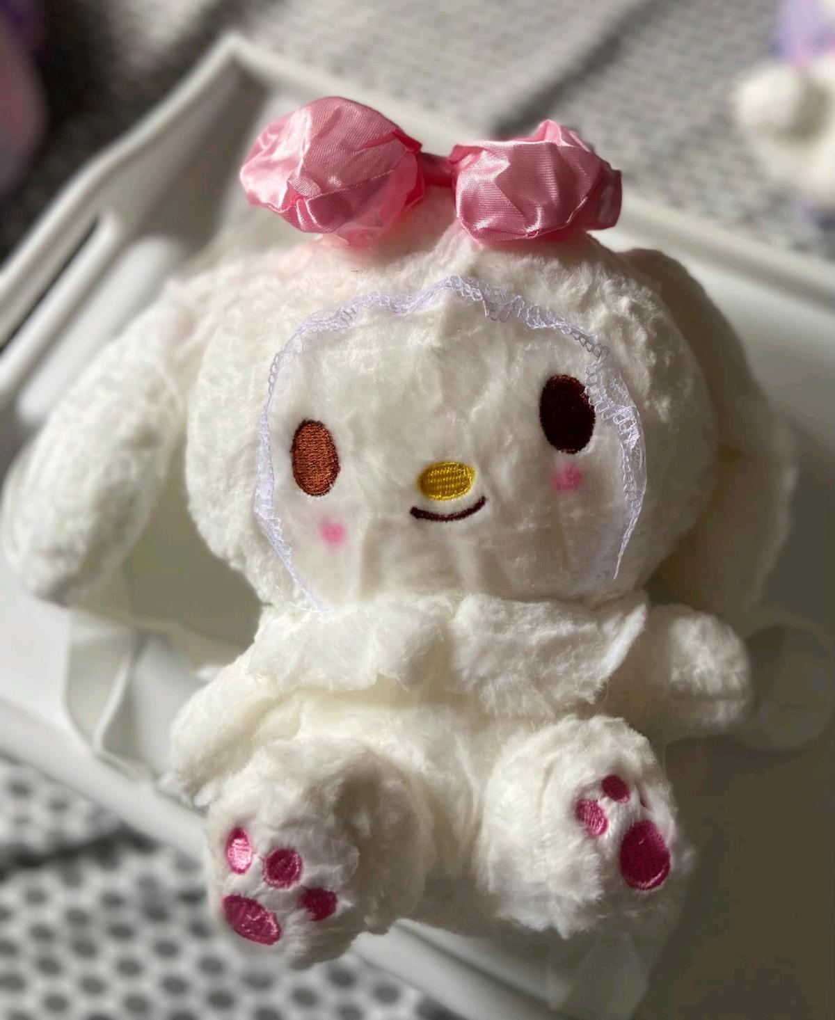 Morrales tipo peluche Hello Kitty - Fort Lauderdale, Florida - FleaMarketBay