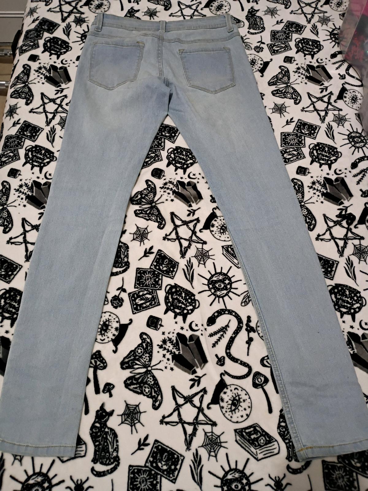 Blue AsPhalt Jeans - Longwood, Florida - FleaMarketBay