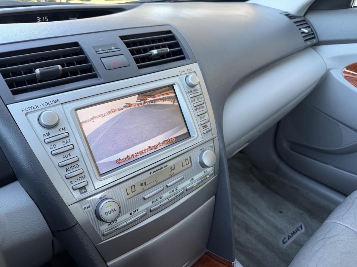 For Sale 2010 Toyota Camry SE PRICE IS GREAT - , Washington - FleaMarketBay