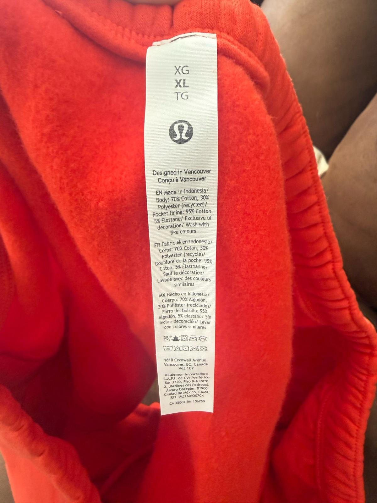 cherry ember lululemon shorts - Roxboro, North Carolina - FleaMarketBay