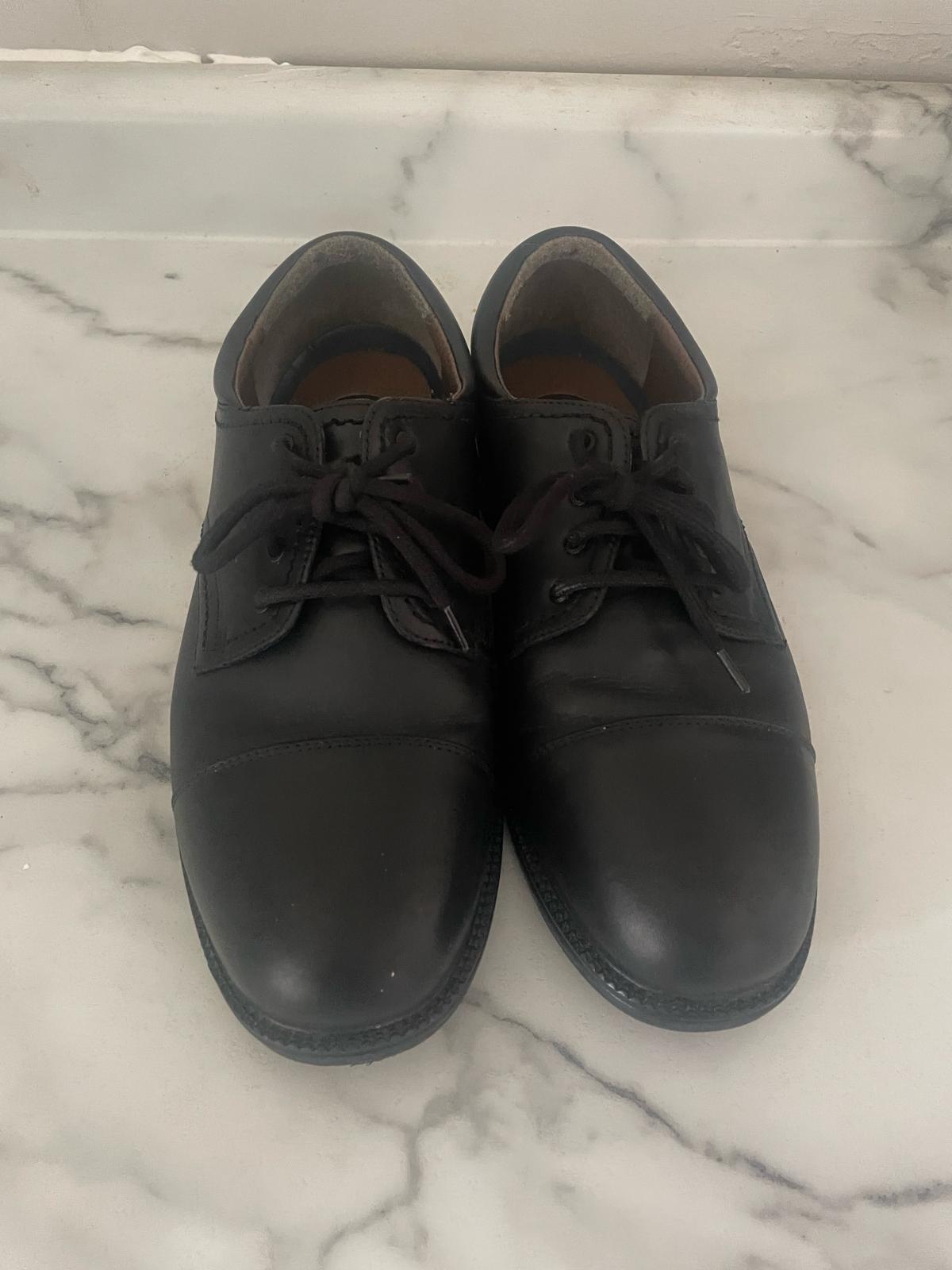 Size 11115 Dockers Gordon Mens Oxford Shoes - Michigan Center, Michigan - FleaMarketBay