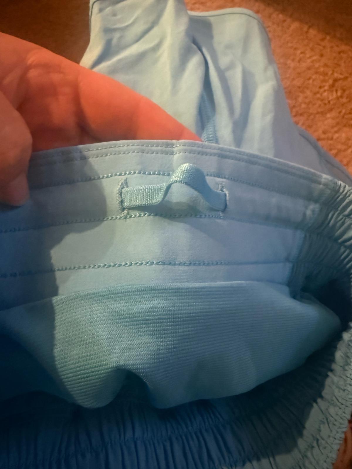 lululemon blue size 0 shorts - Roxboro, North Carolina - FleaMarketBay