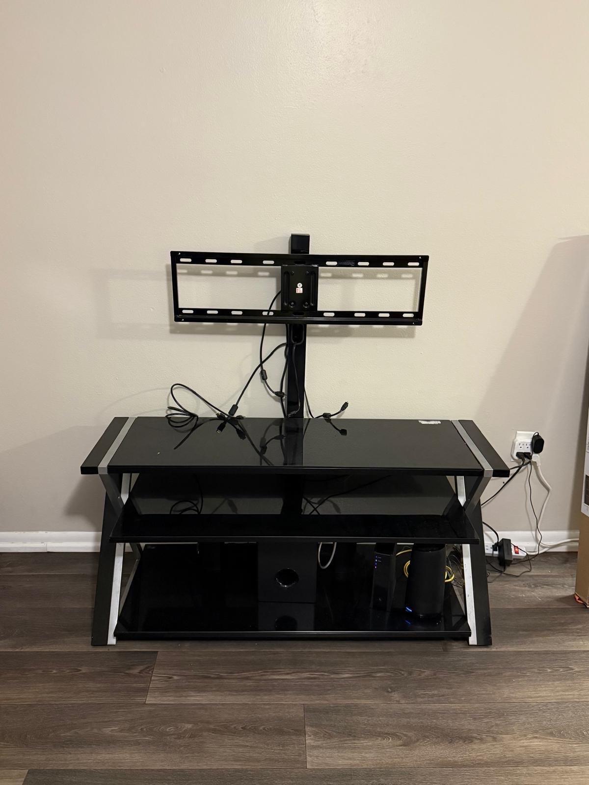 mesa para tv - Altamonte Springs, Florida - FleaMarketBay