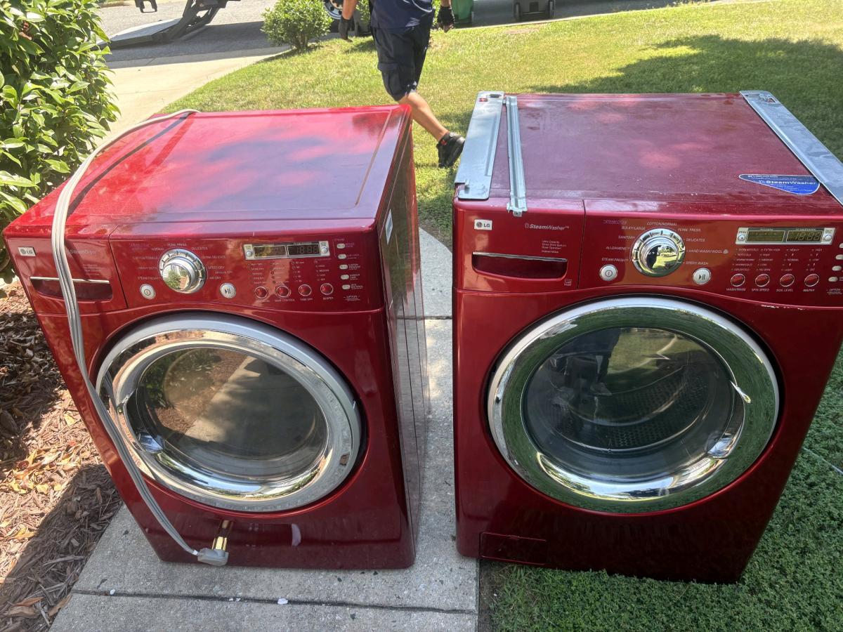 LG washer and dryer set 375 - Alamance, North Carolina - FleaMarketBay