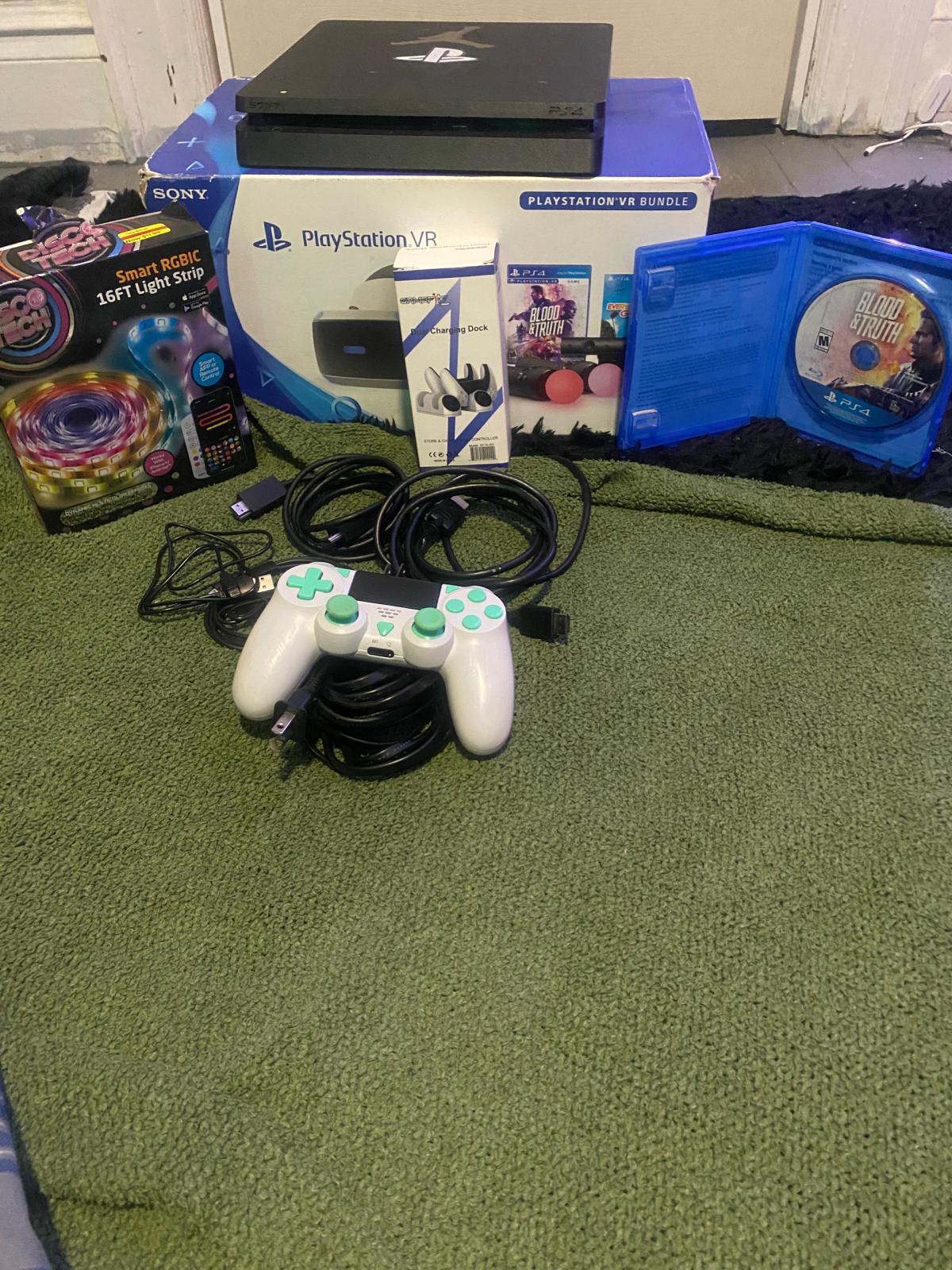 PS4 Slim 500GB  Complete PSVR Bundle Everything works perfec - North Tonawanda, New York - FleaMarketBay