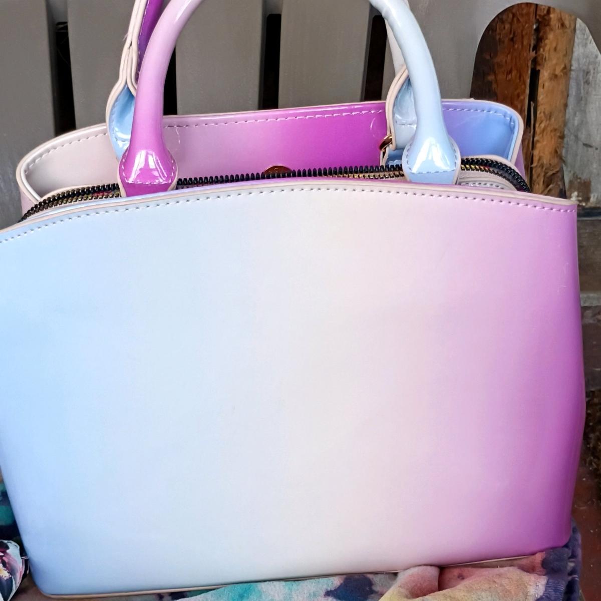 Betsey Johnson purse - Titusville, Florida - FleaMarketBay