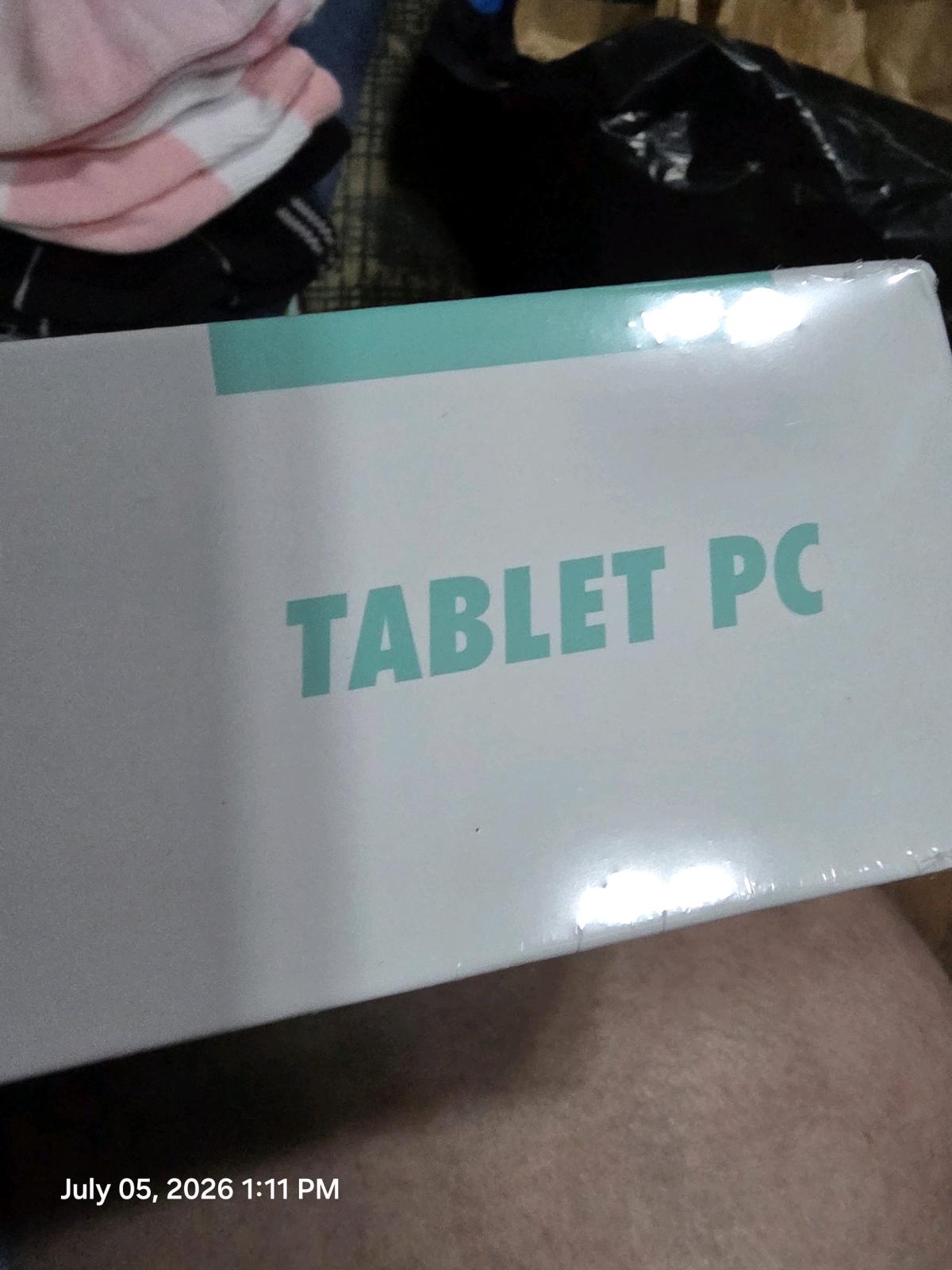 11 inch Android 16 tablet with all accessories - Beaver Dam, Wisconsin - FleaMarketBay